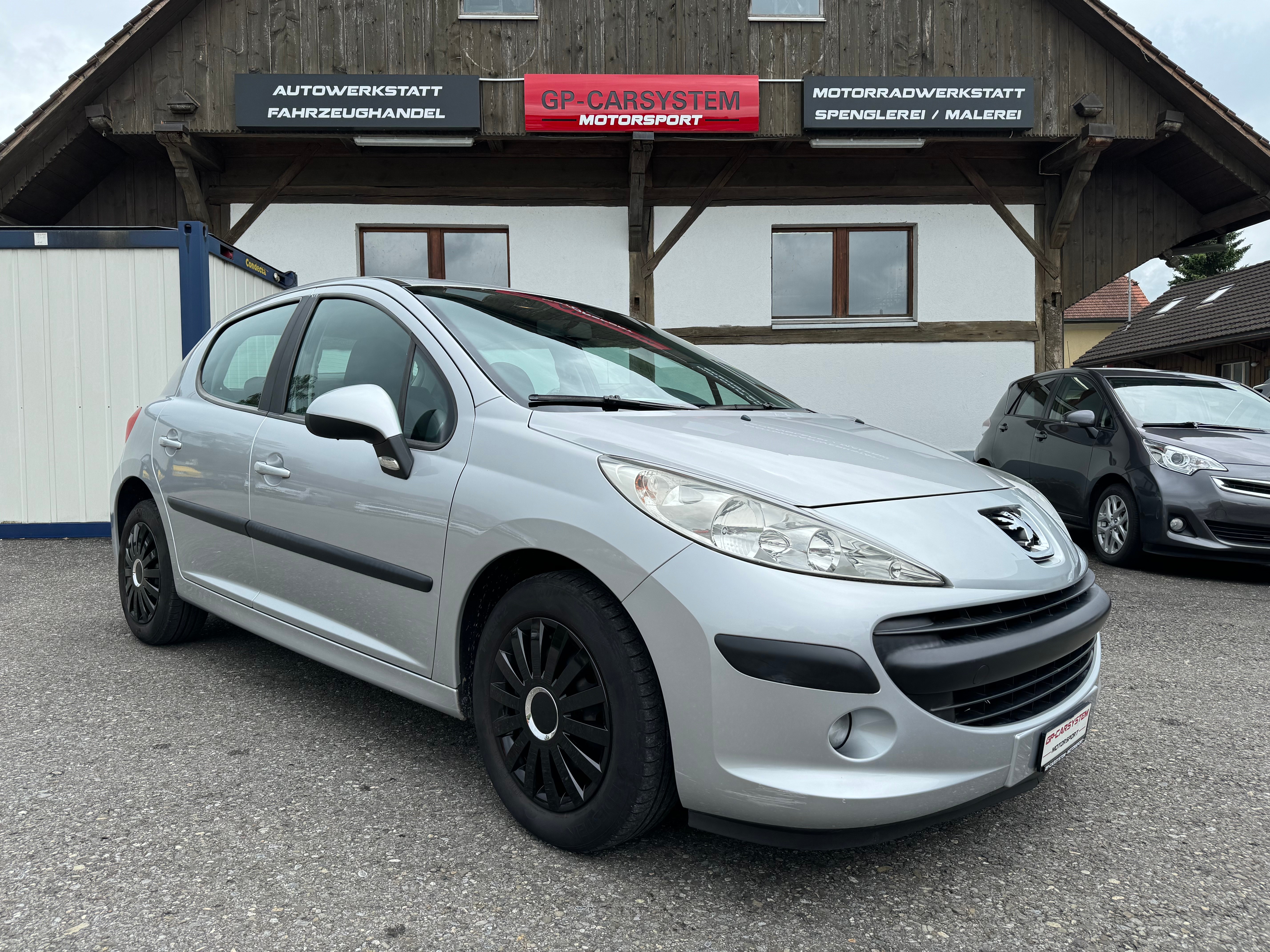 PEUGEOT 207 1.4 16V Trendy