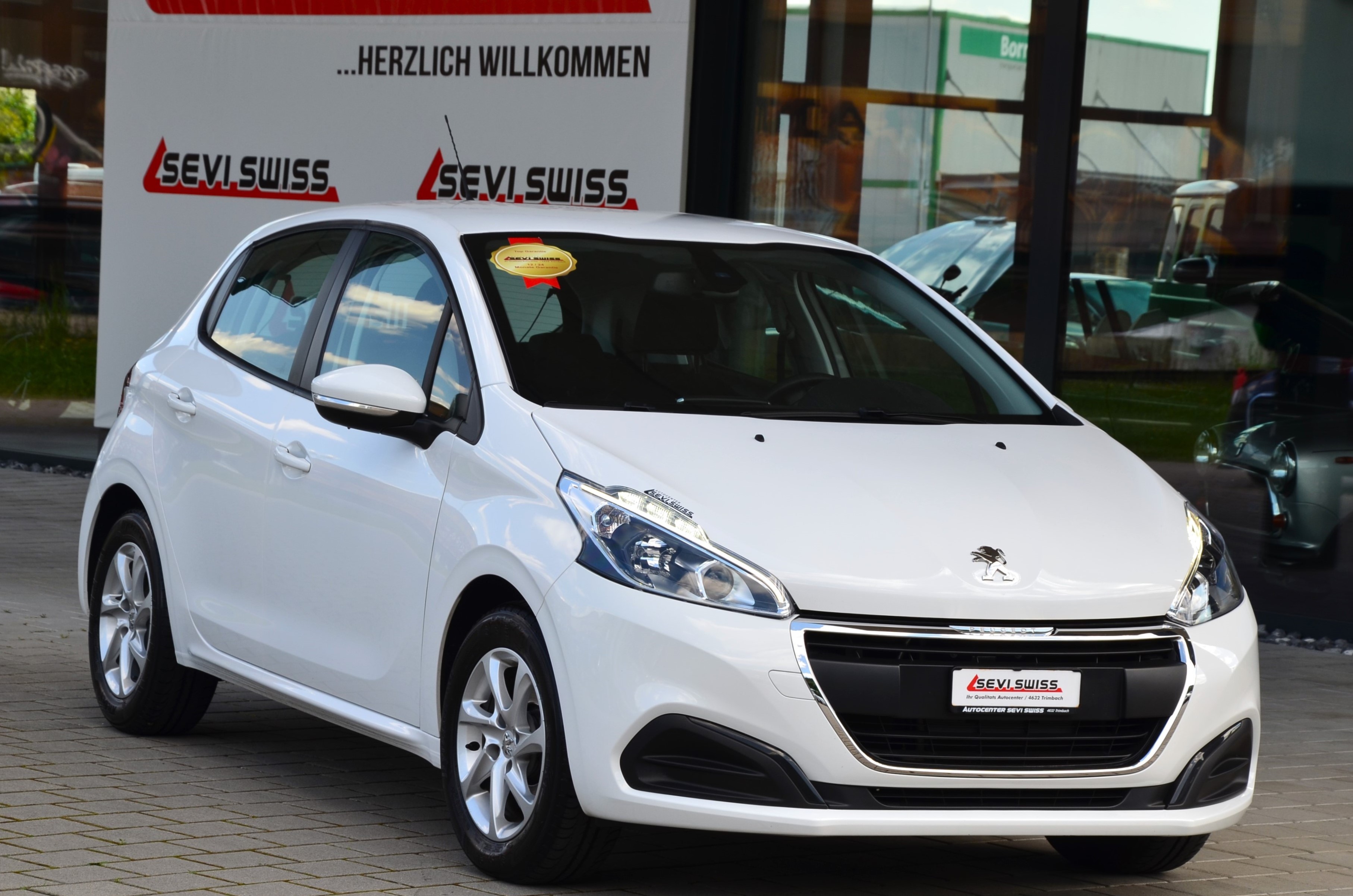 PEUGEOT 208 1.2 PureTech Active