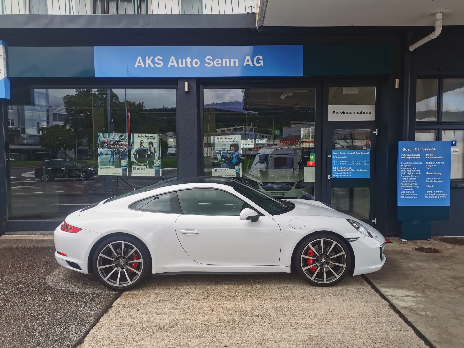 PORSCHE 911 Carrera 4S PDK