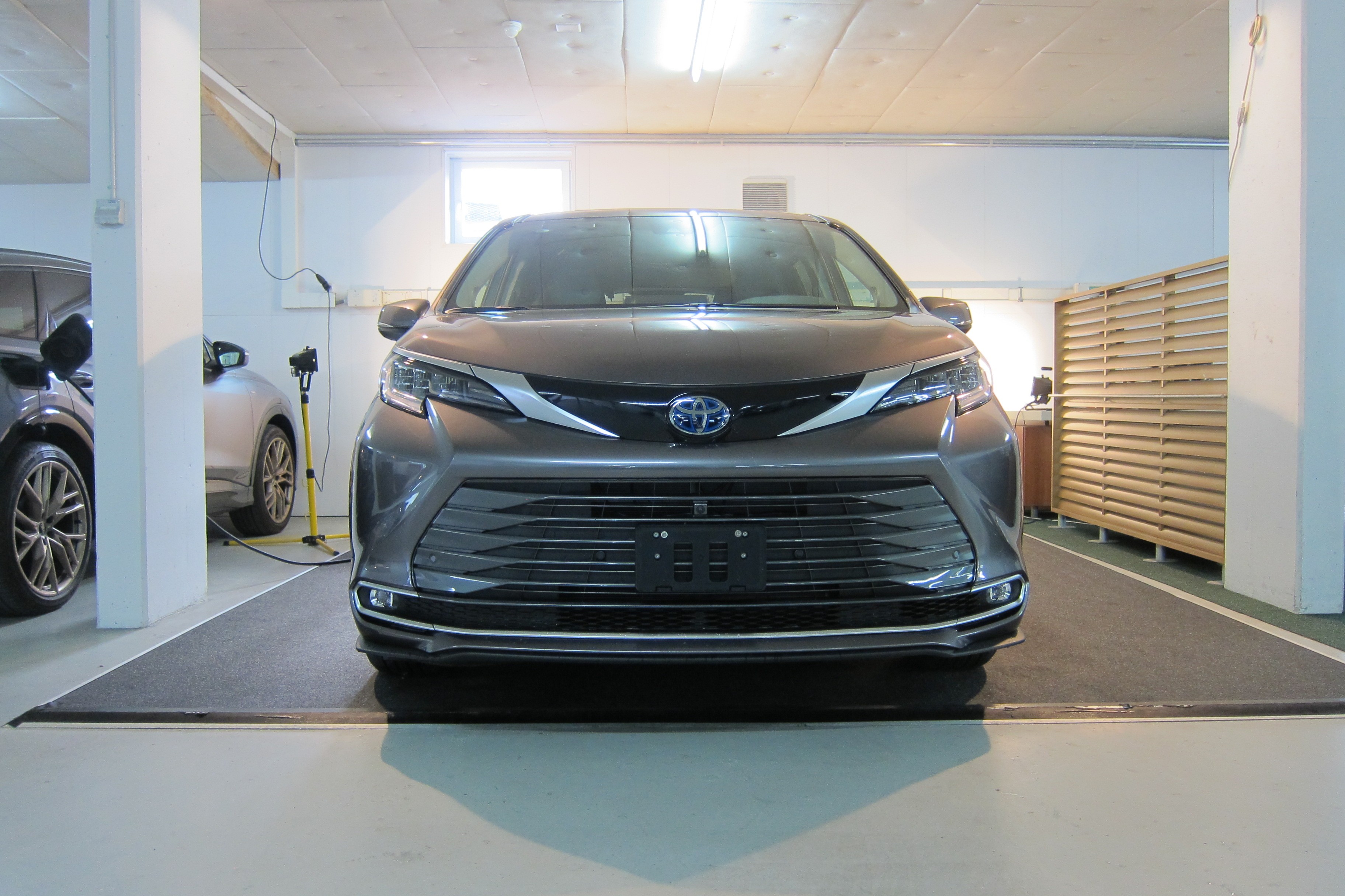 TOYOTA SIENNA 2024 HYBRID AWD LIMITED TECHNOLOGY-PAKET