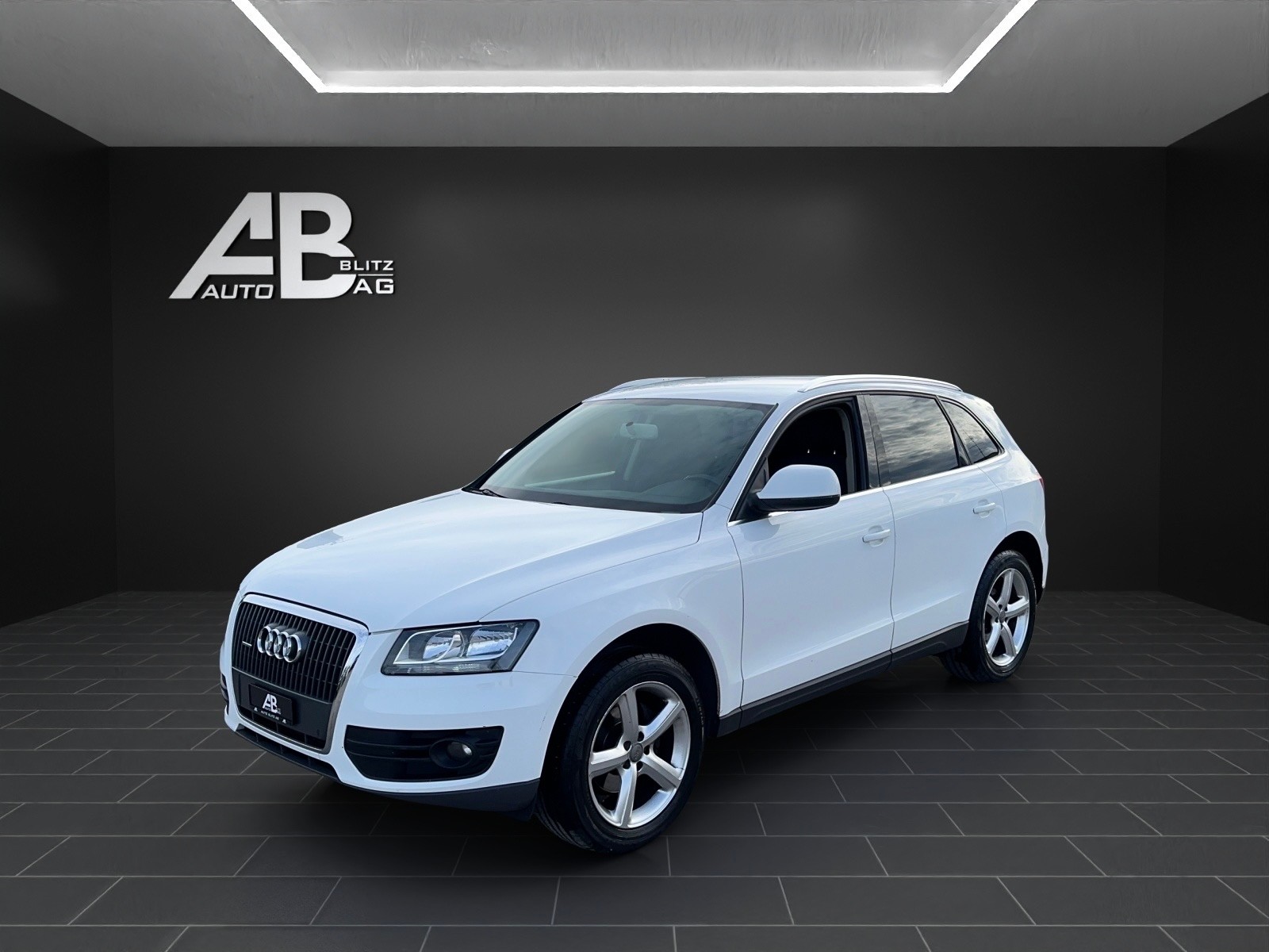 AUDI Q5 2.0 TDI quattro S-tronic