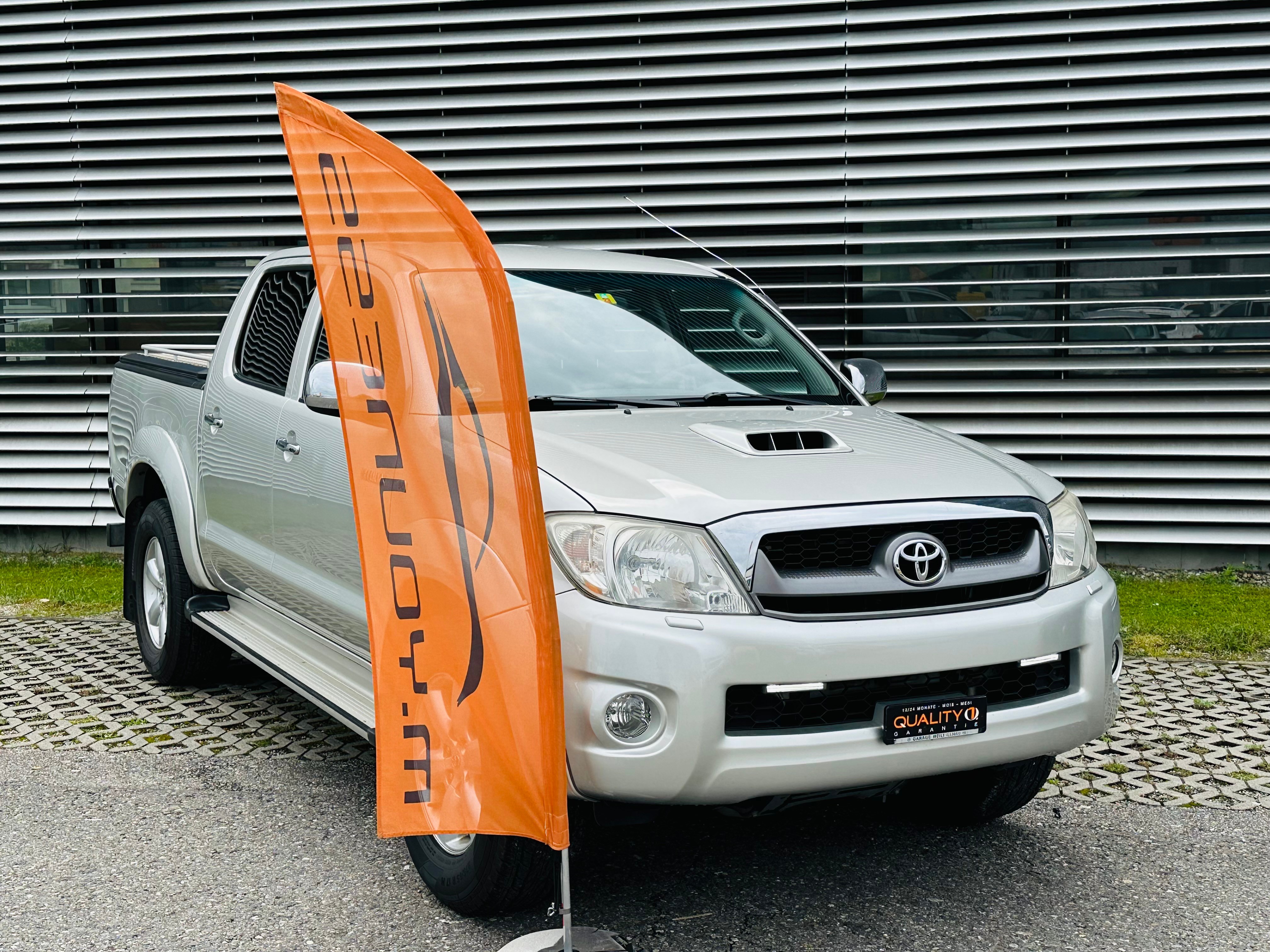 TOYOTA Hilux 4x4 DoubleCab LineaSol Premium A