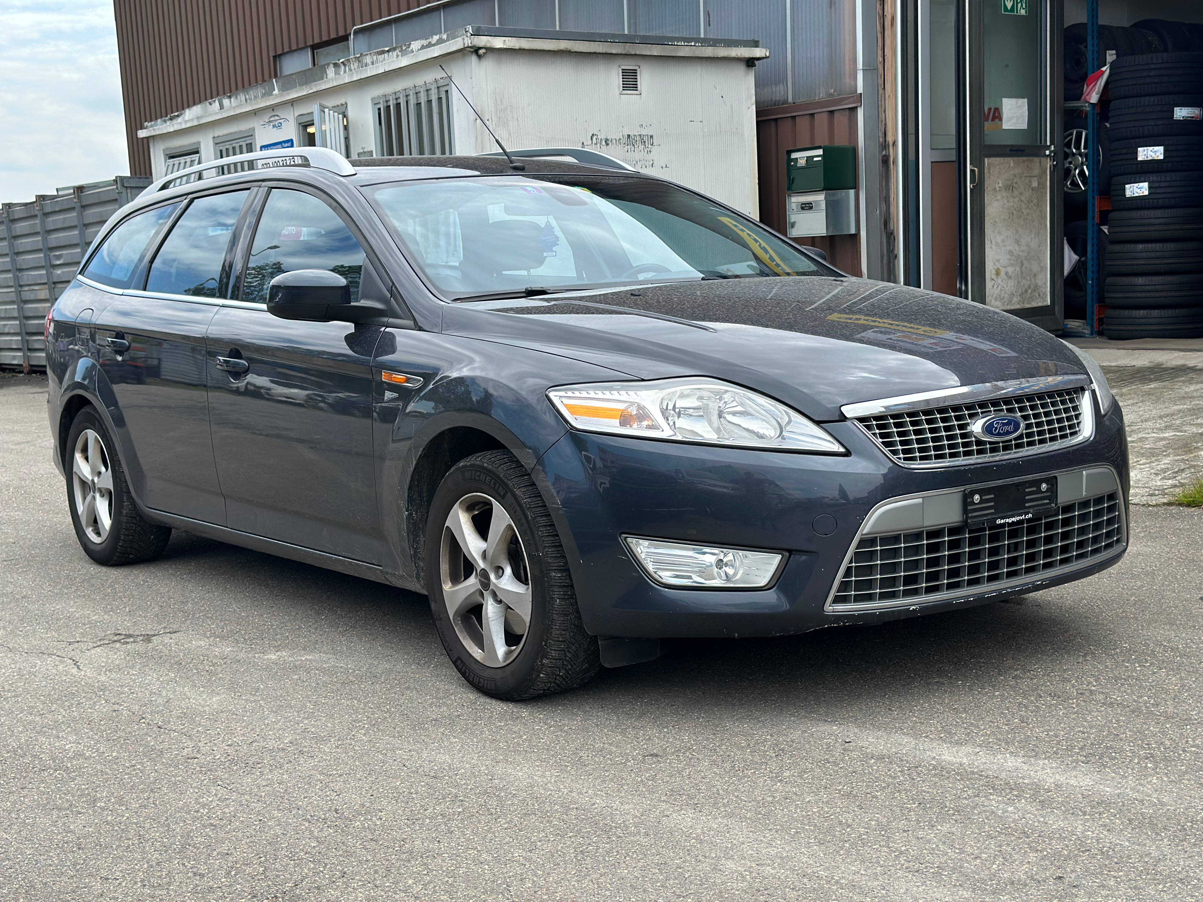 FORD Mondeo 2.0i 16V Titanium