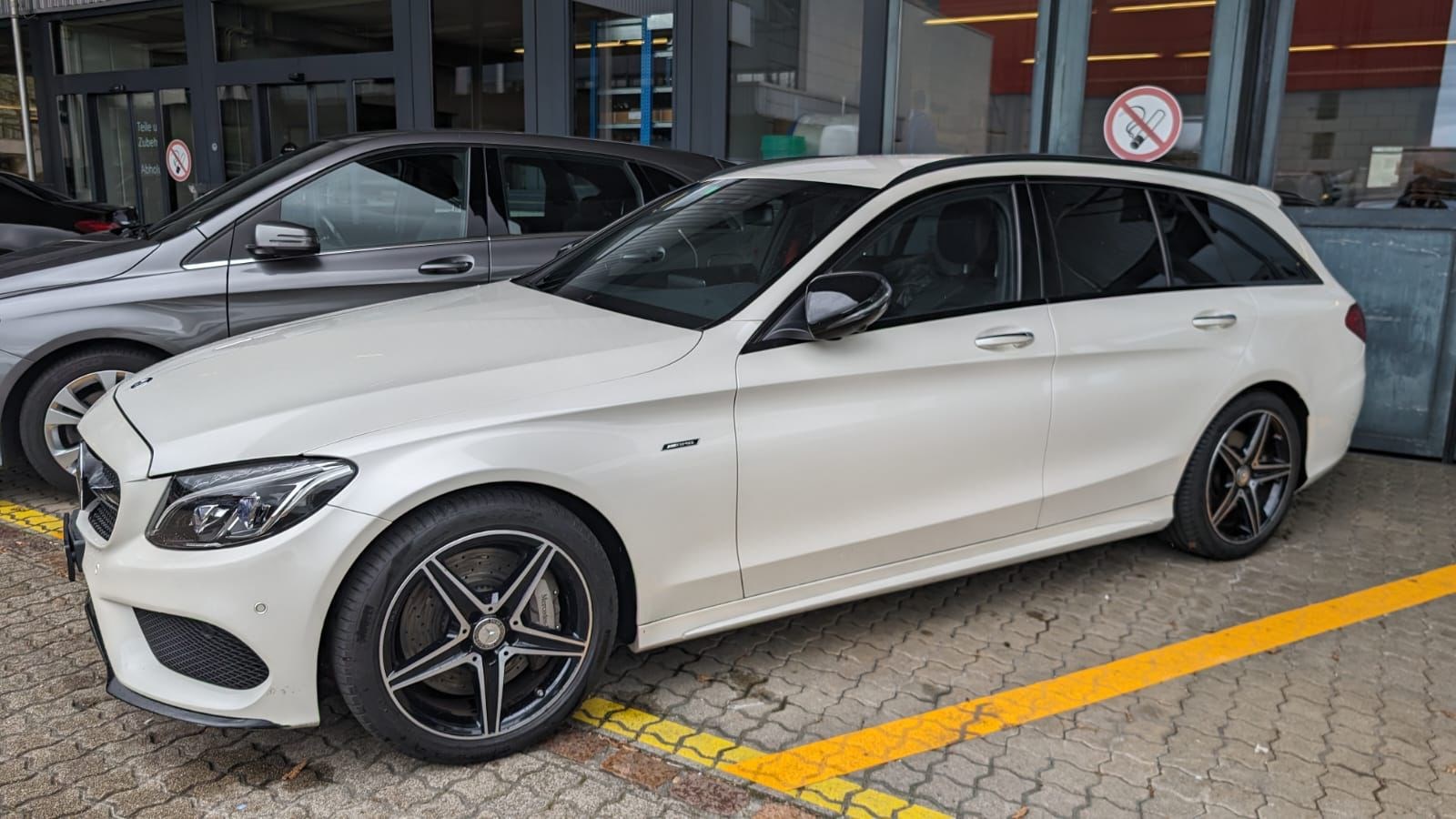 MERCEDES-BENZ C 450 AMG 4Matic 7G-Tronic