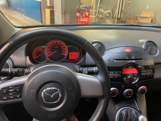 MAZDA 2 1.3i 16V Youngster