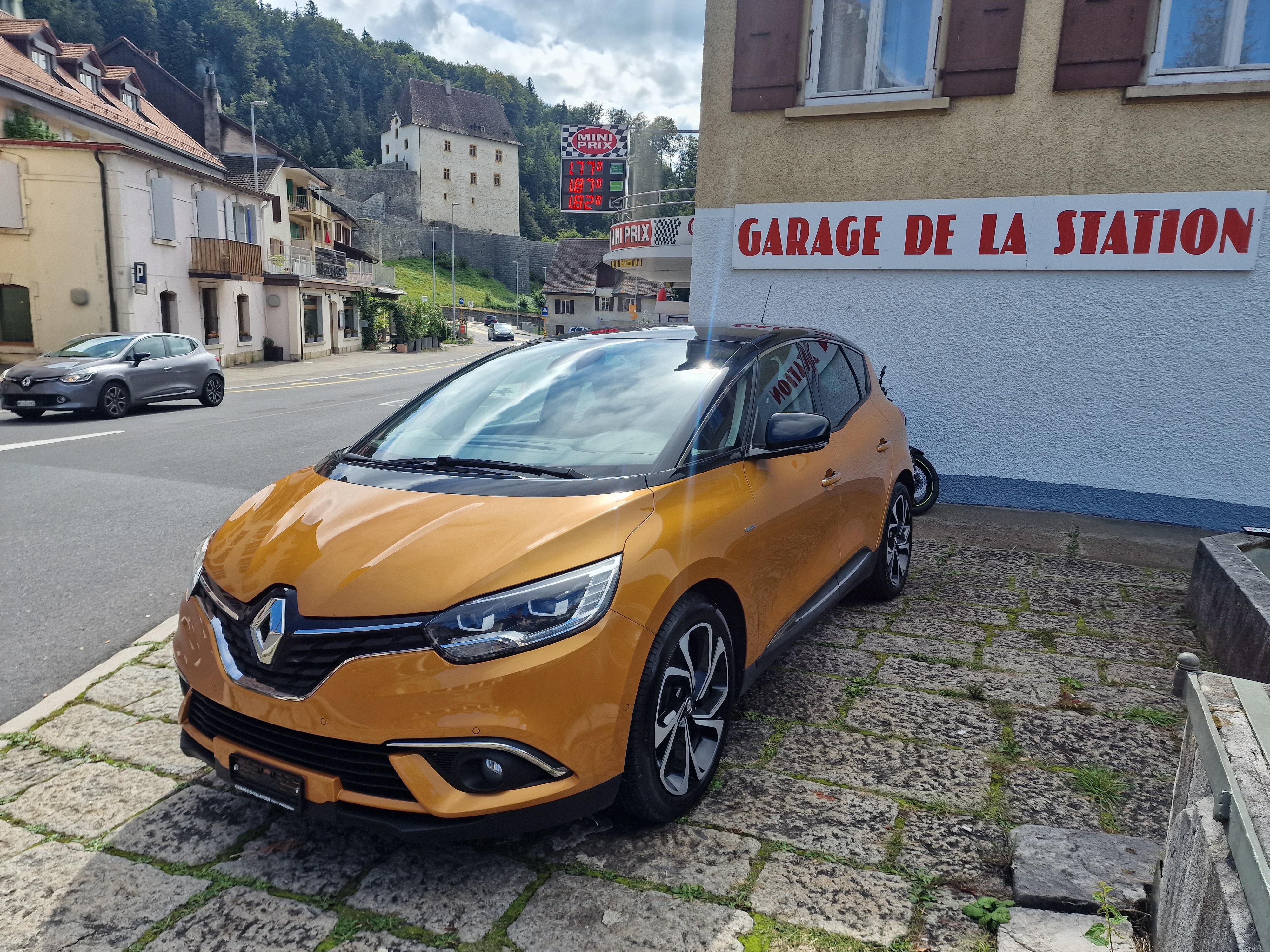 RENAULT Scénic 1.2 16V Turbo Bose