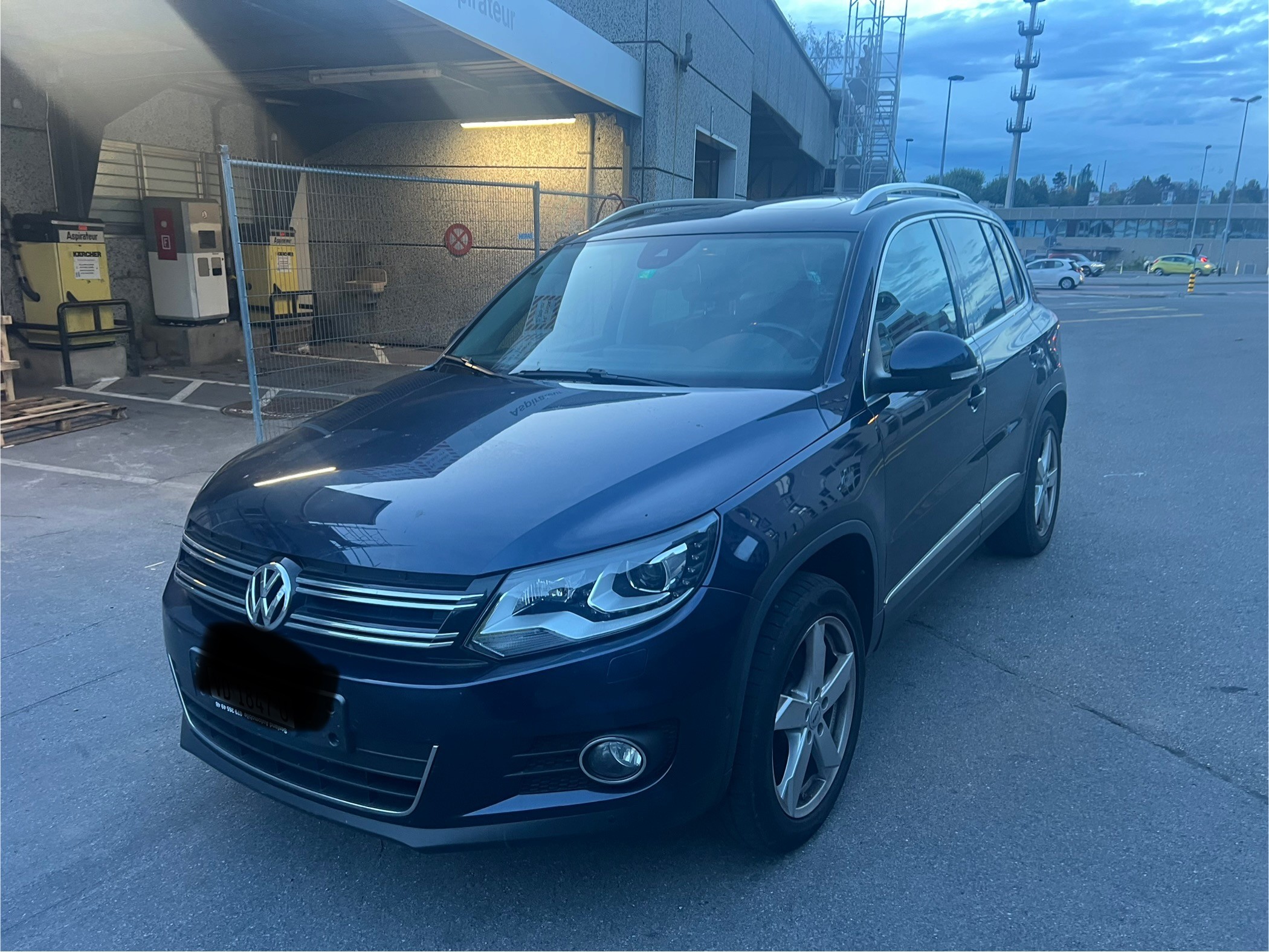 VW TIGUAN