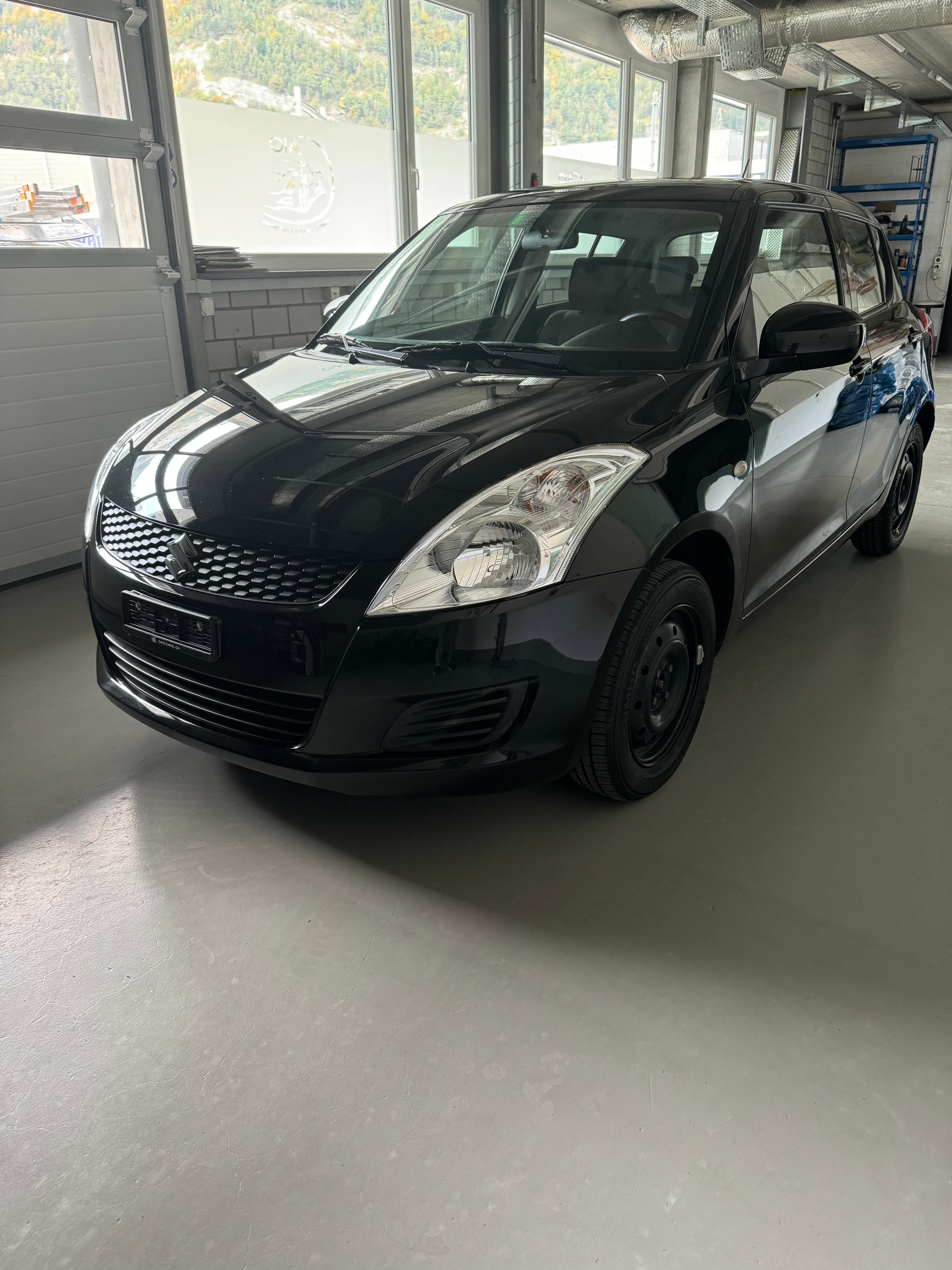 SUZUKI Swift 1.2i 16V GL 4x4