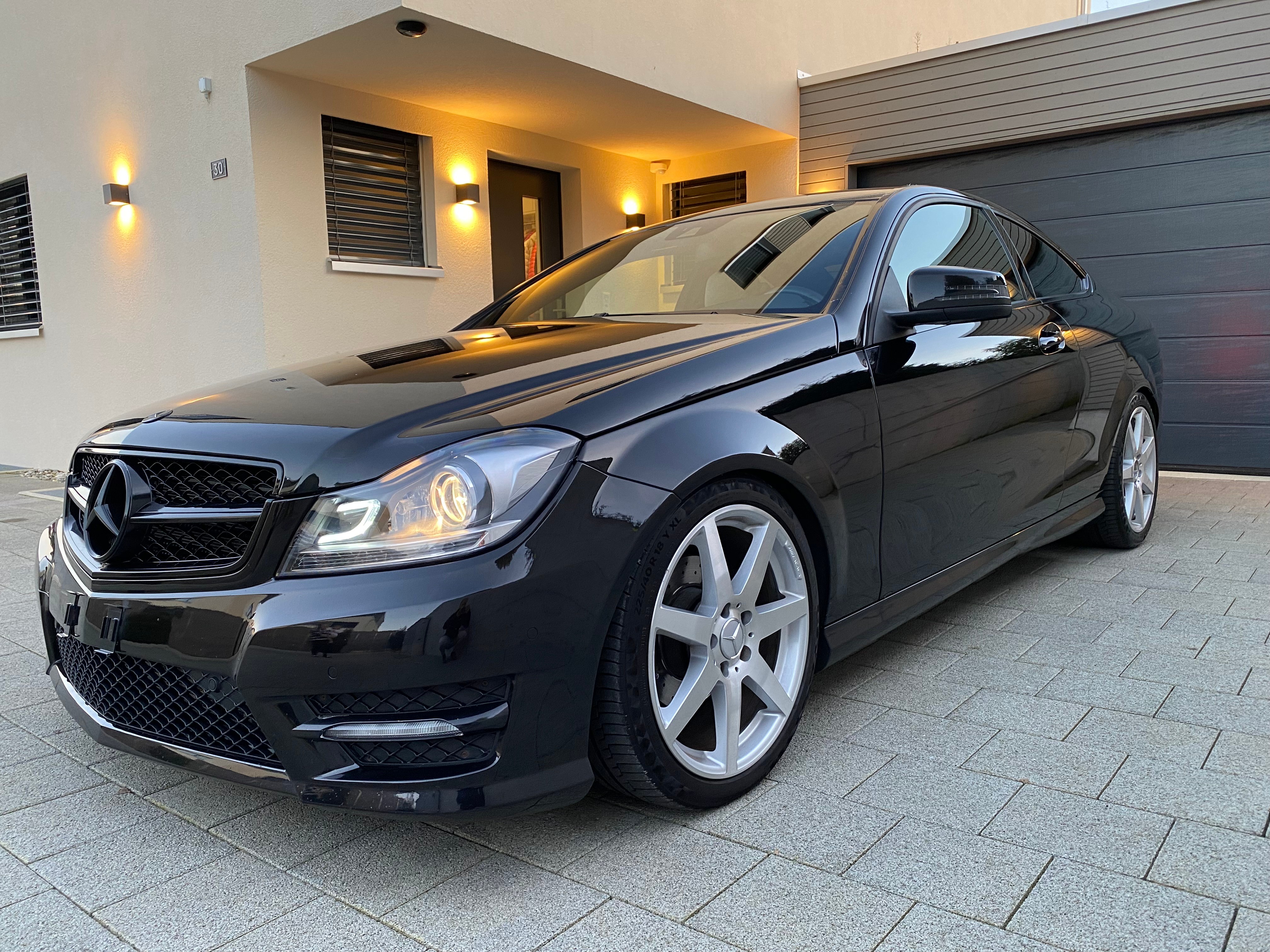 MERCEDES-BENZ C 220 CDI Coupé