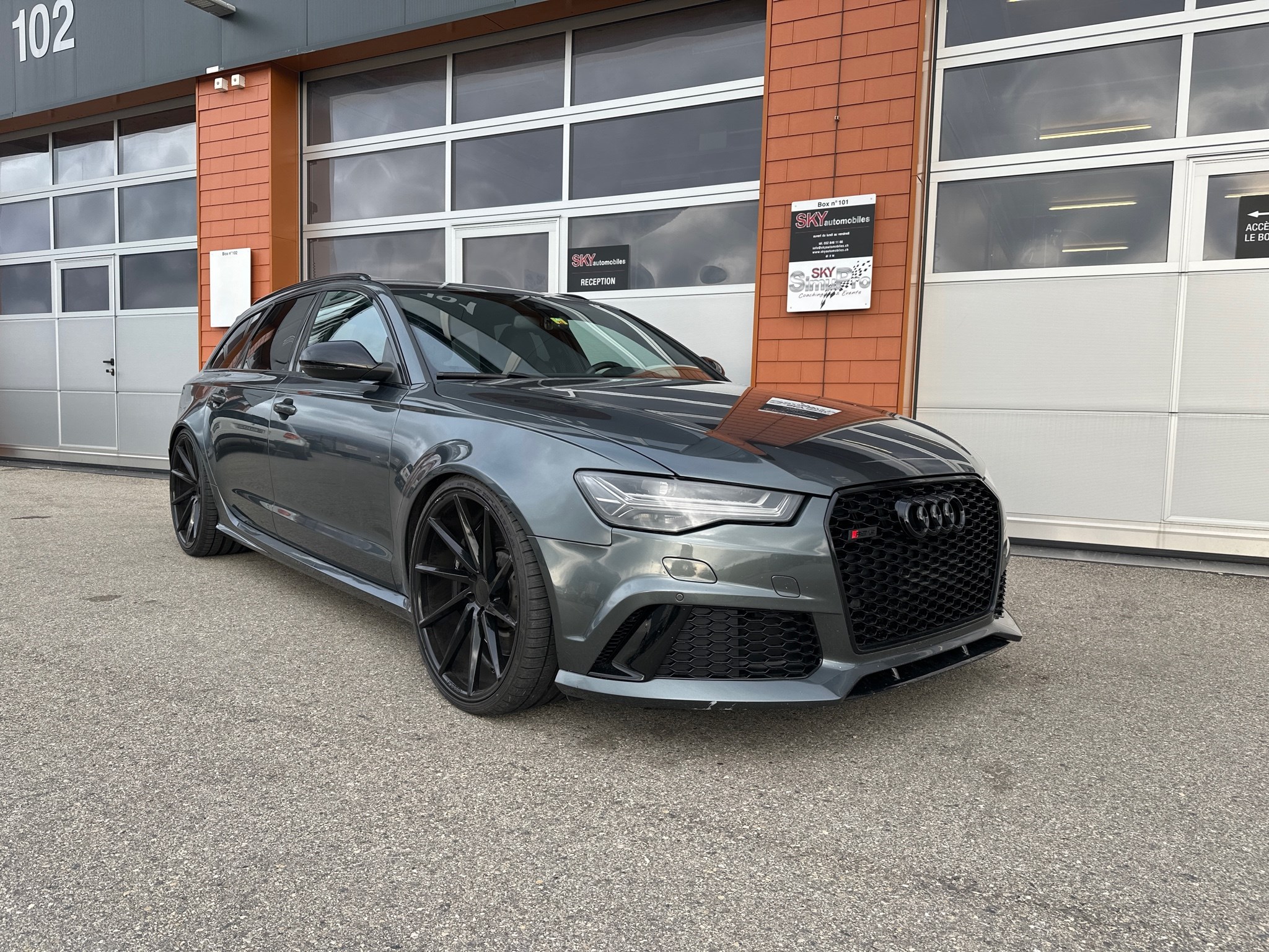 AUDI RS6 Avant 4.0 TFSI V8 quattro Tiptronic