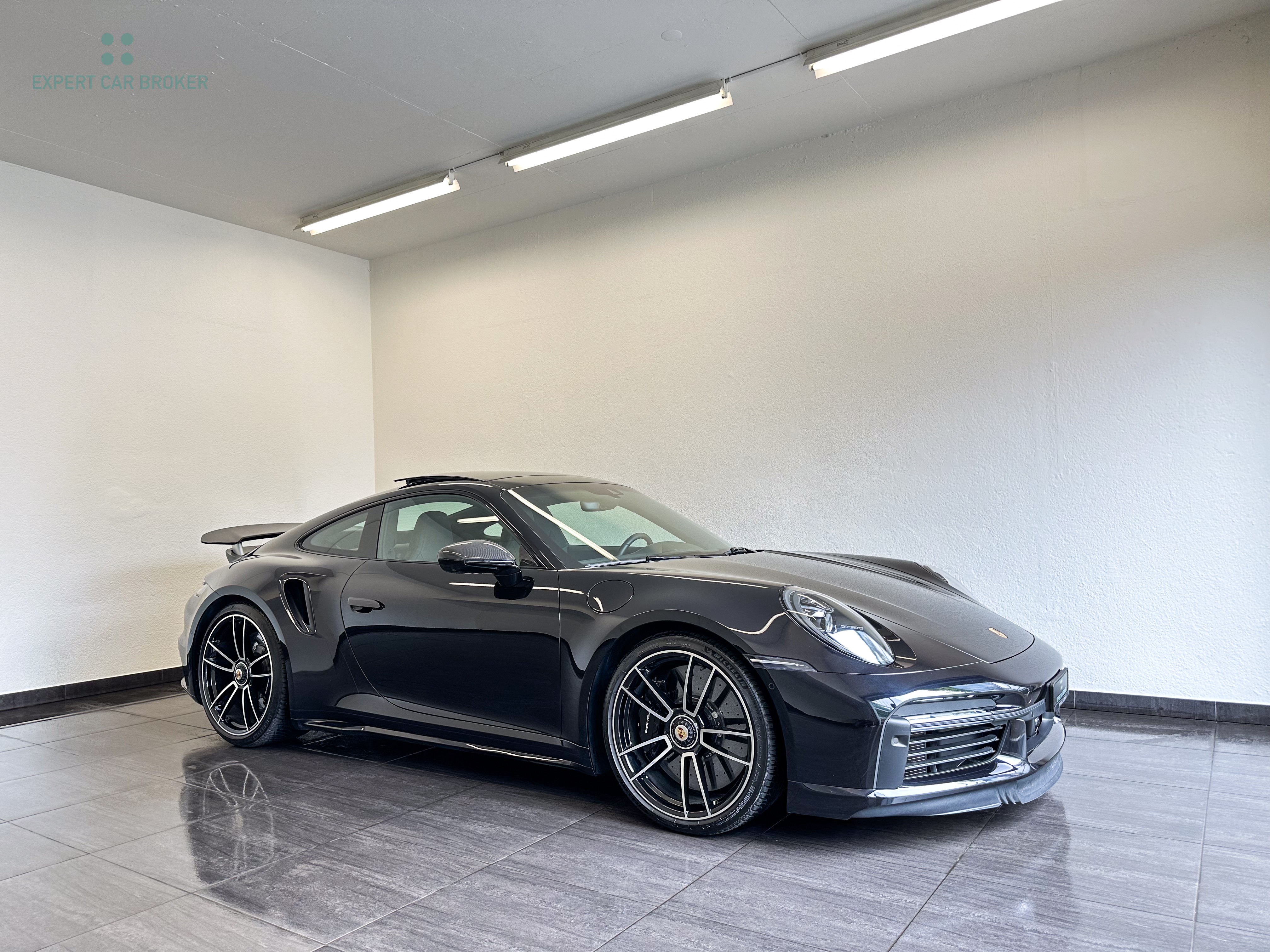 PORSCHE 911 Turbo S PDK