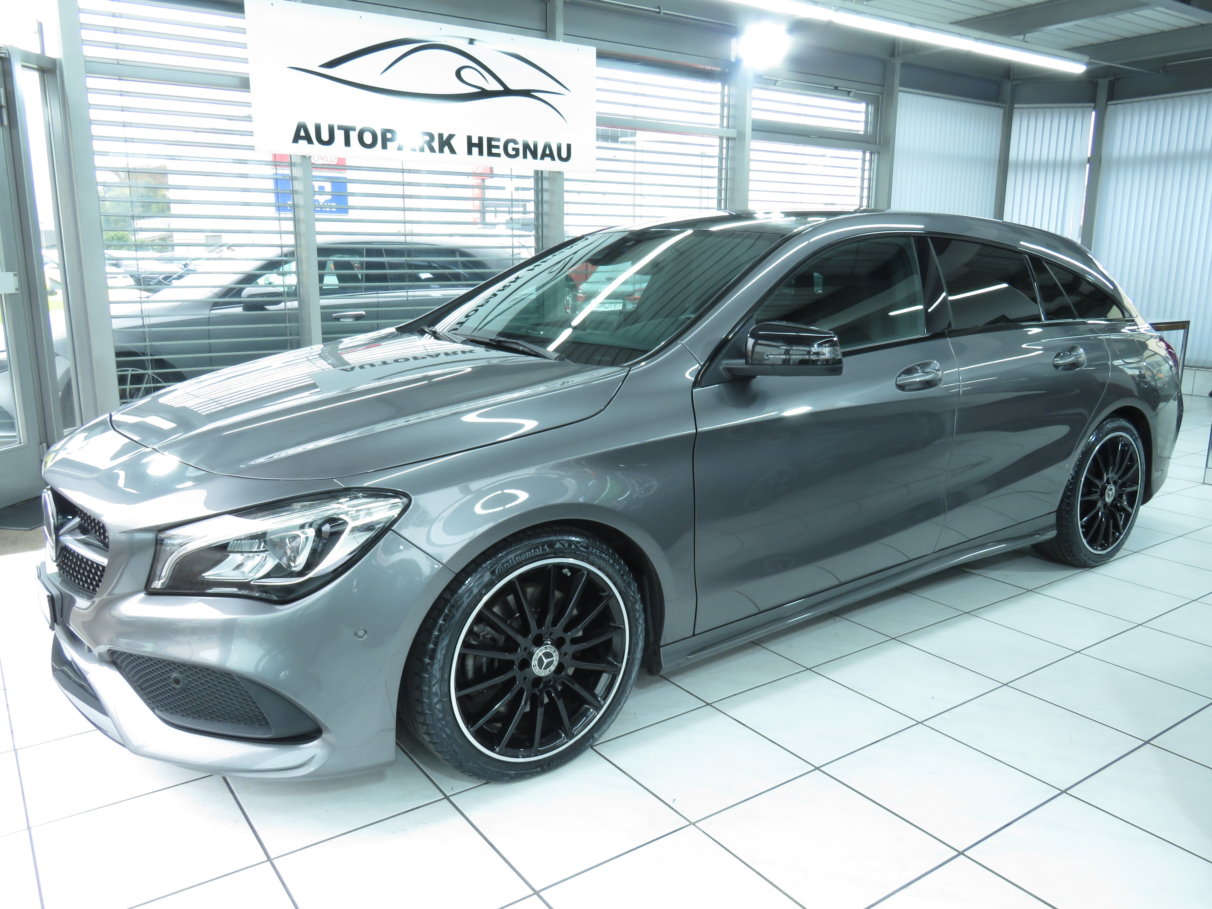 MERCEDES-BENZ CLA Shooting Brake 220 AMG Line 4-Matic 7G-DCT (AHK 1.5 t)