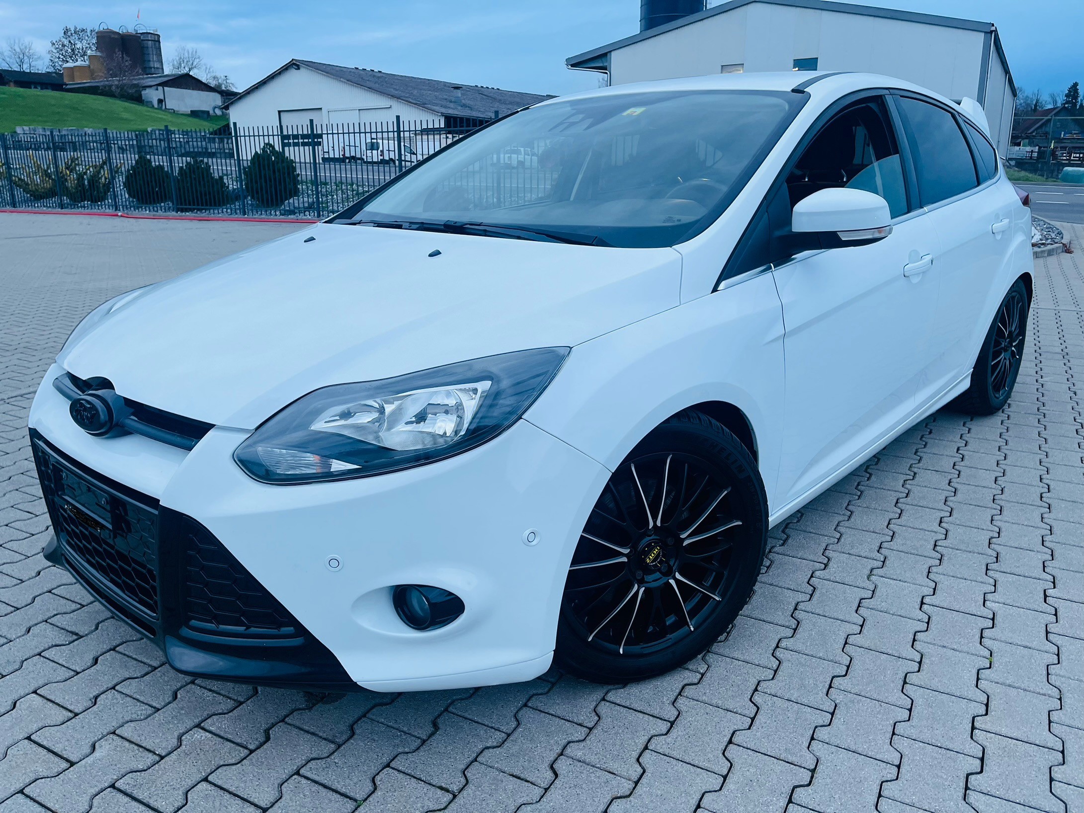 FORD Focus 1.6 SCTi Carving