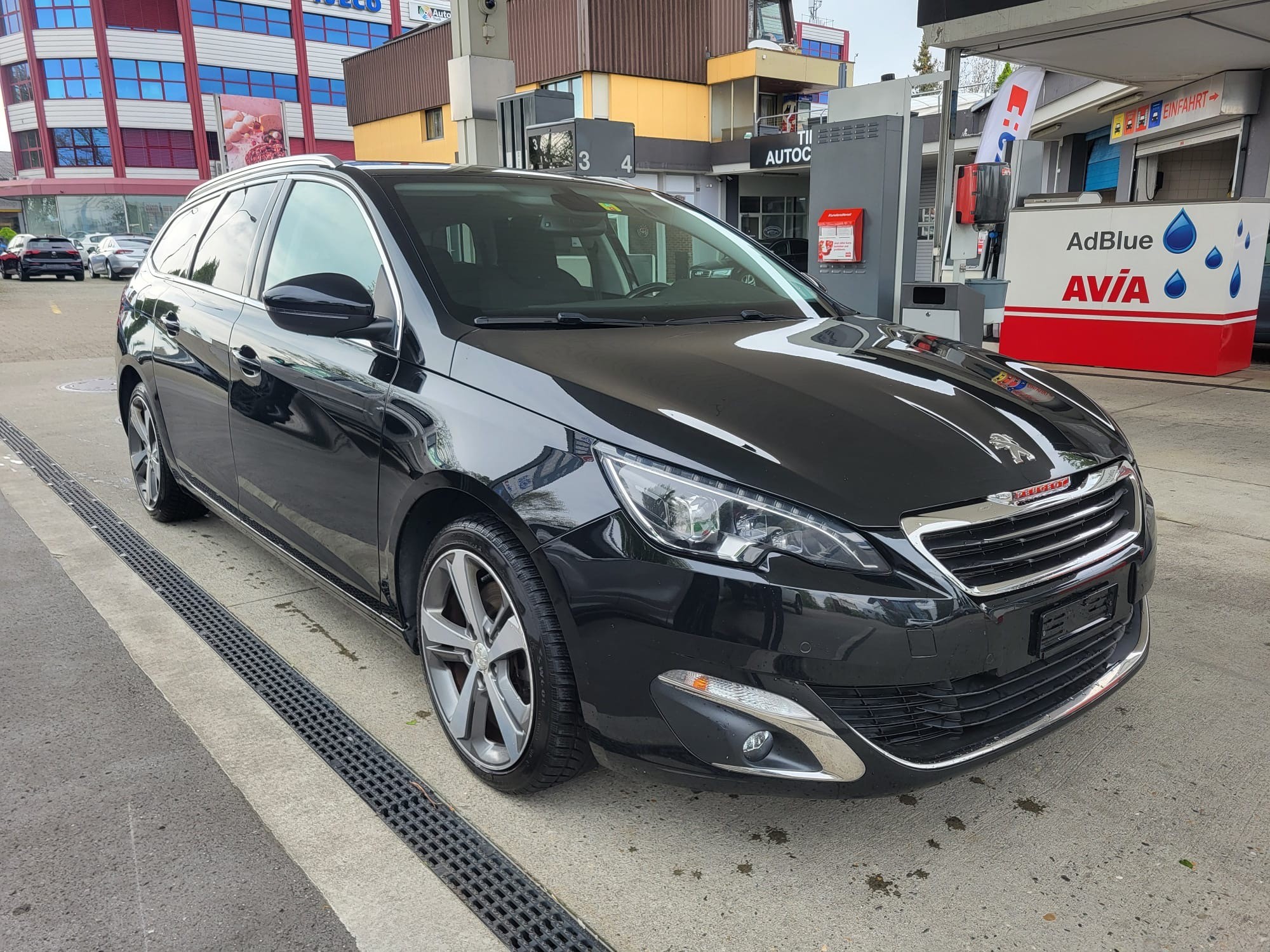 PEUGEOT 308 SW 2.0 BlueHDI Allure Automatic