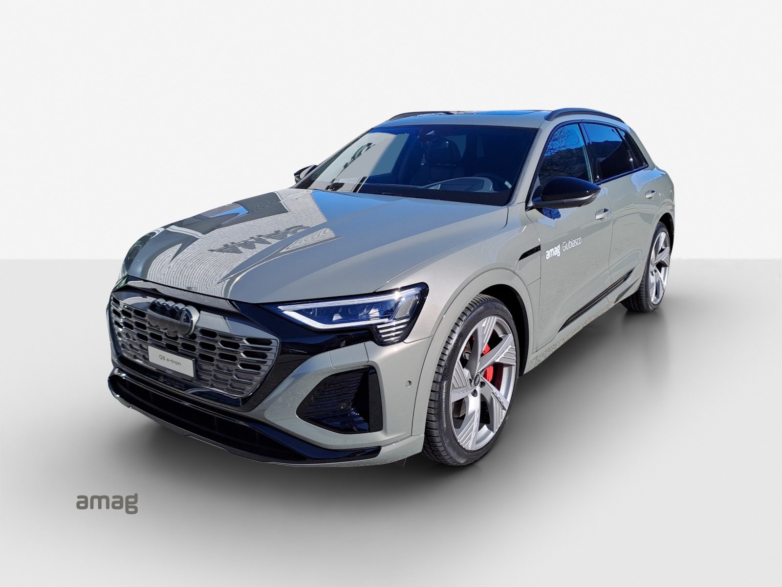 AUDI Q8 55 e-tron Black Edition quattro