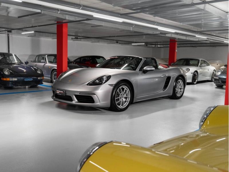 PORSCHE 718 Boxster