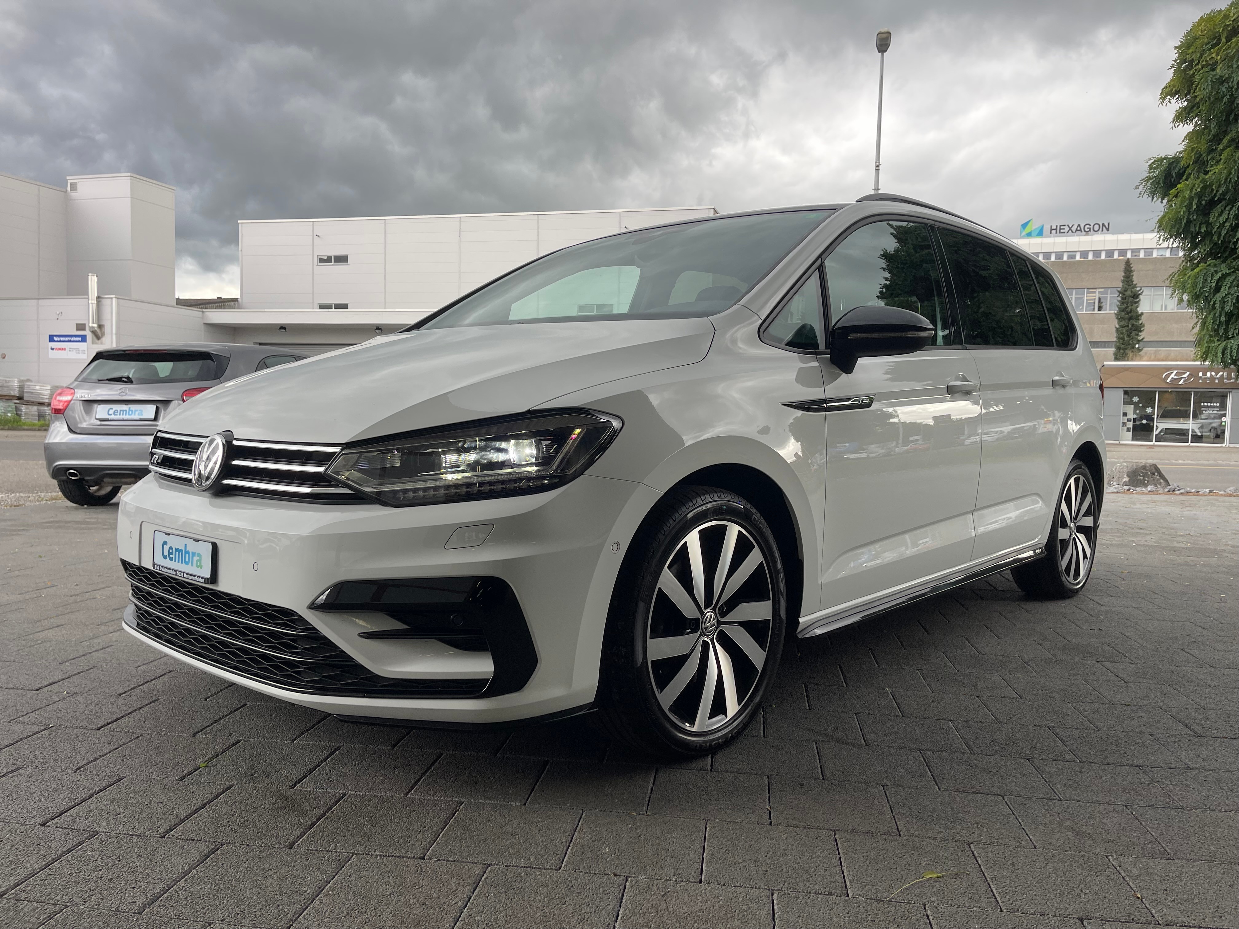 VW Touran 2.0 TDI R-Line Highline DSG