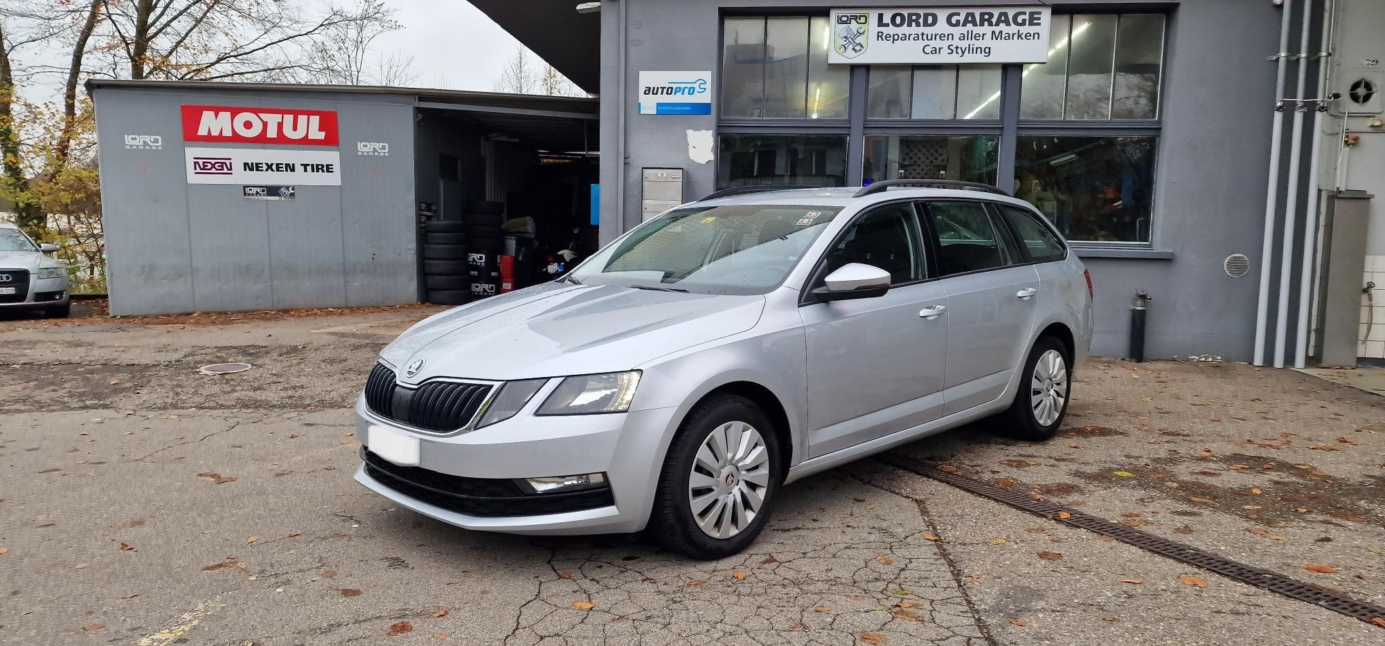 SKODA Octavia Combi 1.6 TDI Ambition