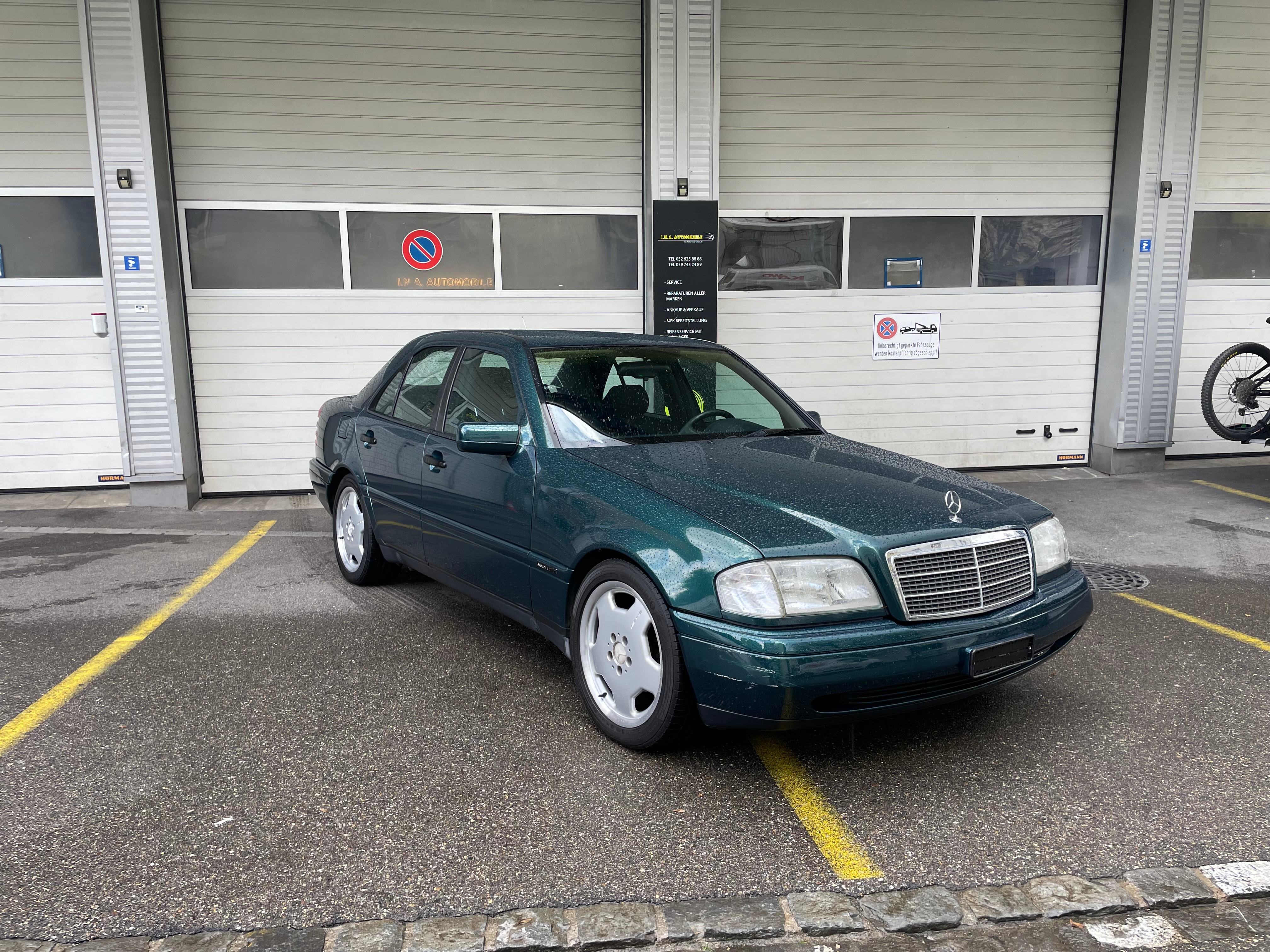 MERCEDES-BENZ C 200 Sport