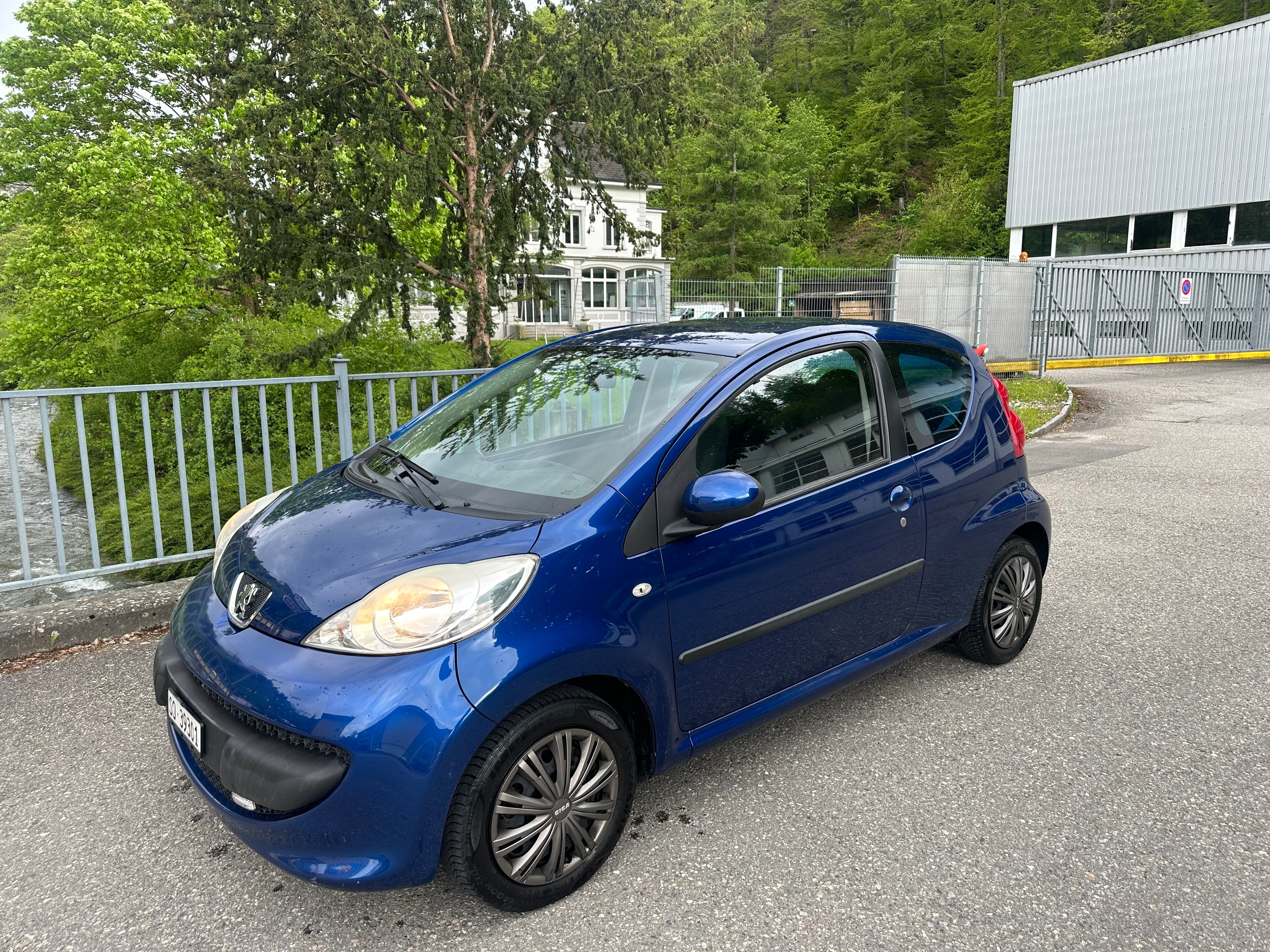 PEUGEOT 107 1.0 City Move 2-Tronic