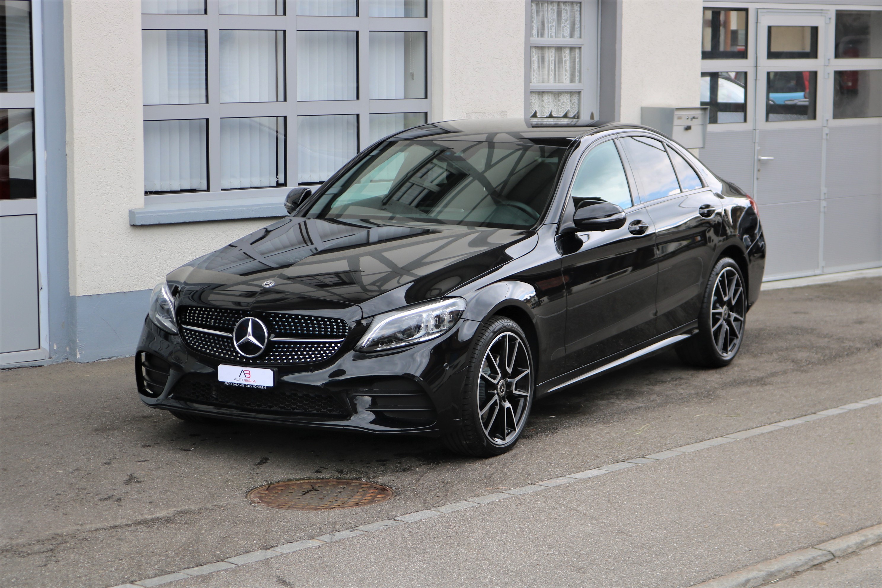 MERCEDES-BENZ C 220 d Swiss Star AMG Line 4Matic 9G-Tronic