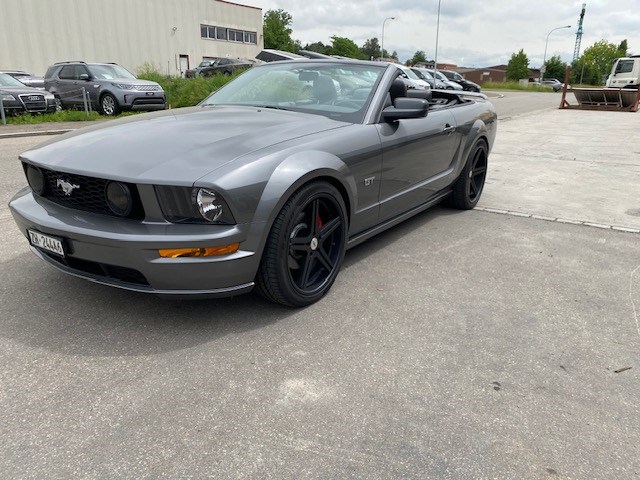 FORD MUSTANG GT Convertible