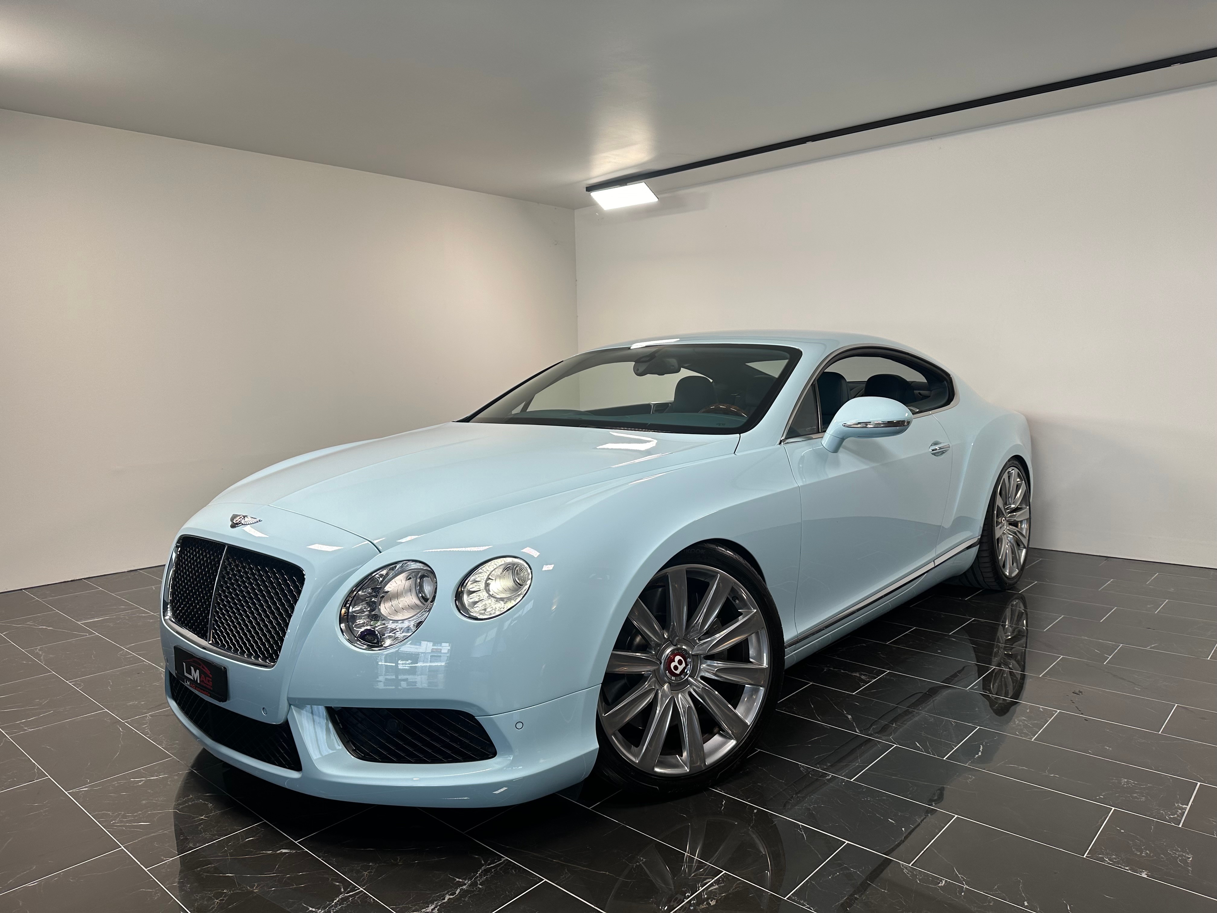 BENTLEY Continental GT 4.0 V8