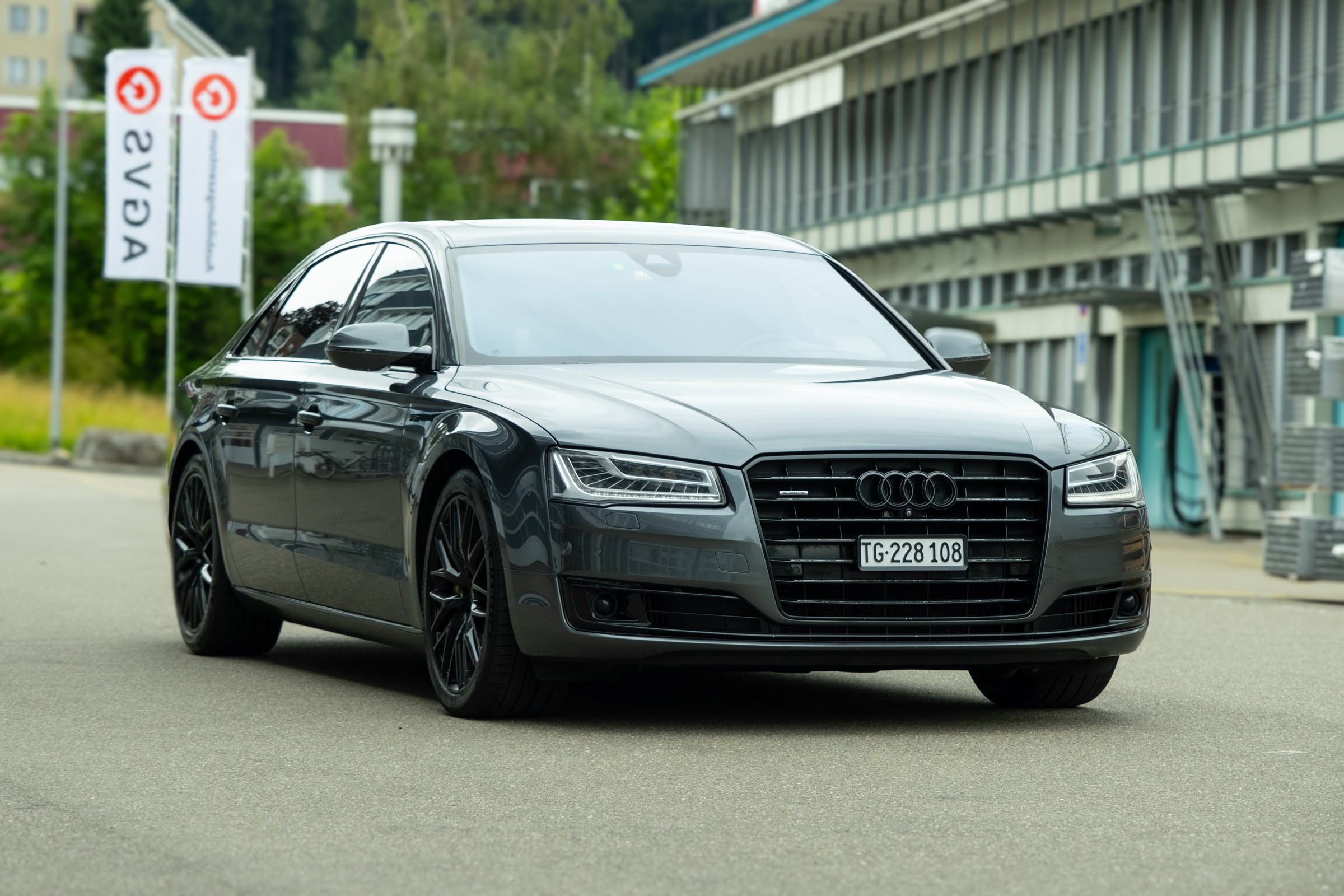 AUDI A8 L 4.2 TDI quattro tiptronic