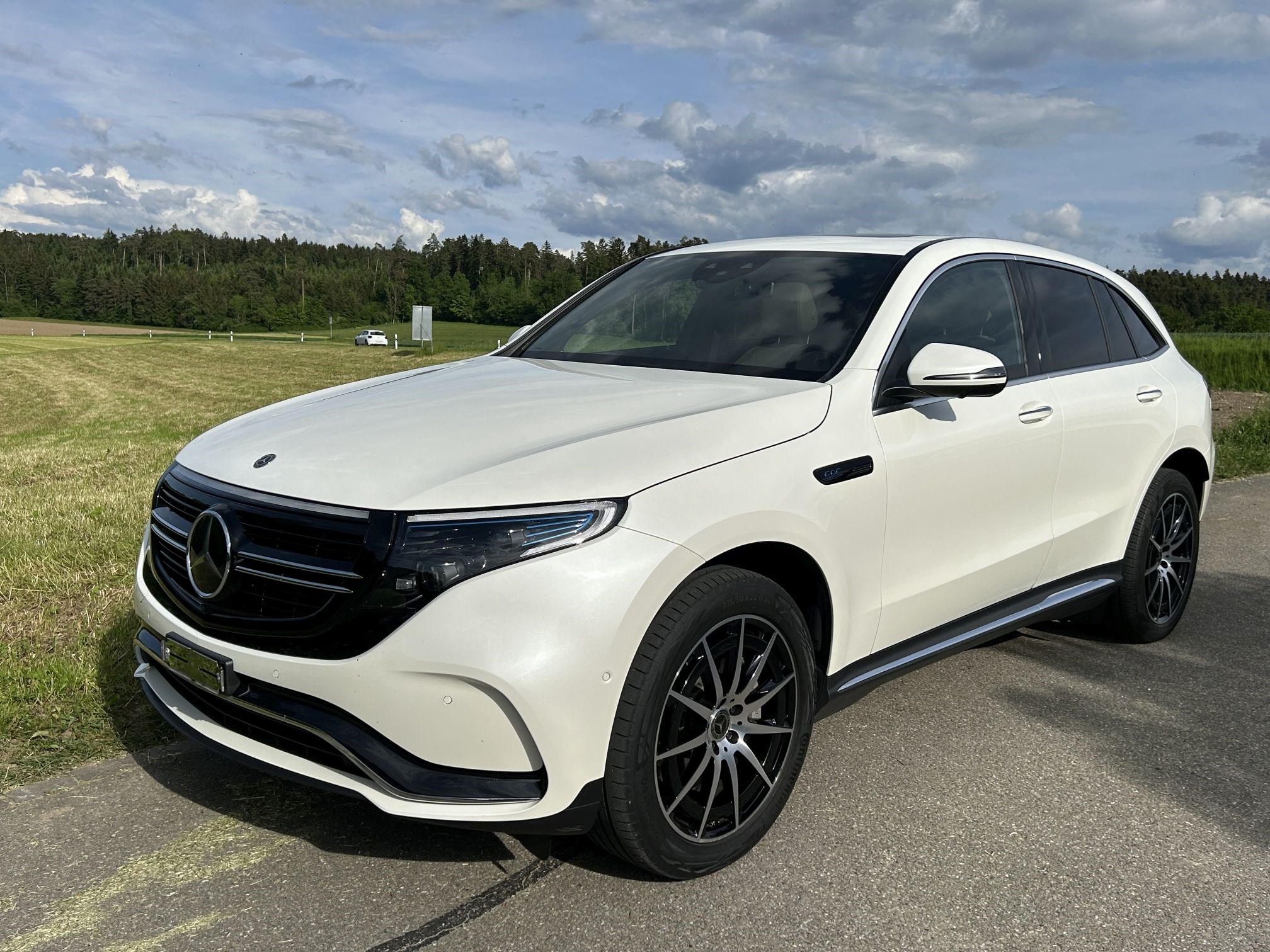 MERCEDES-BENZ EQC 400 AMG Line 4matic