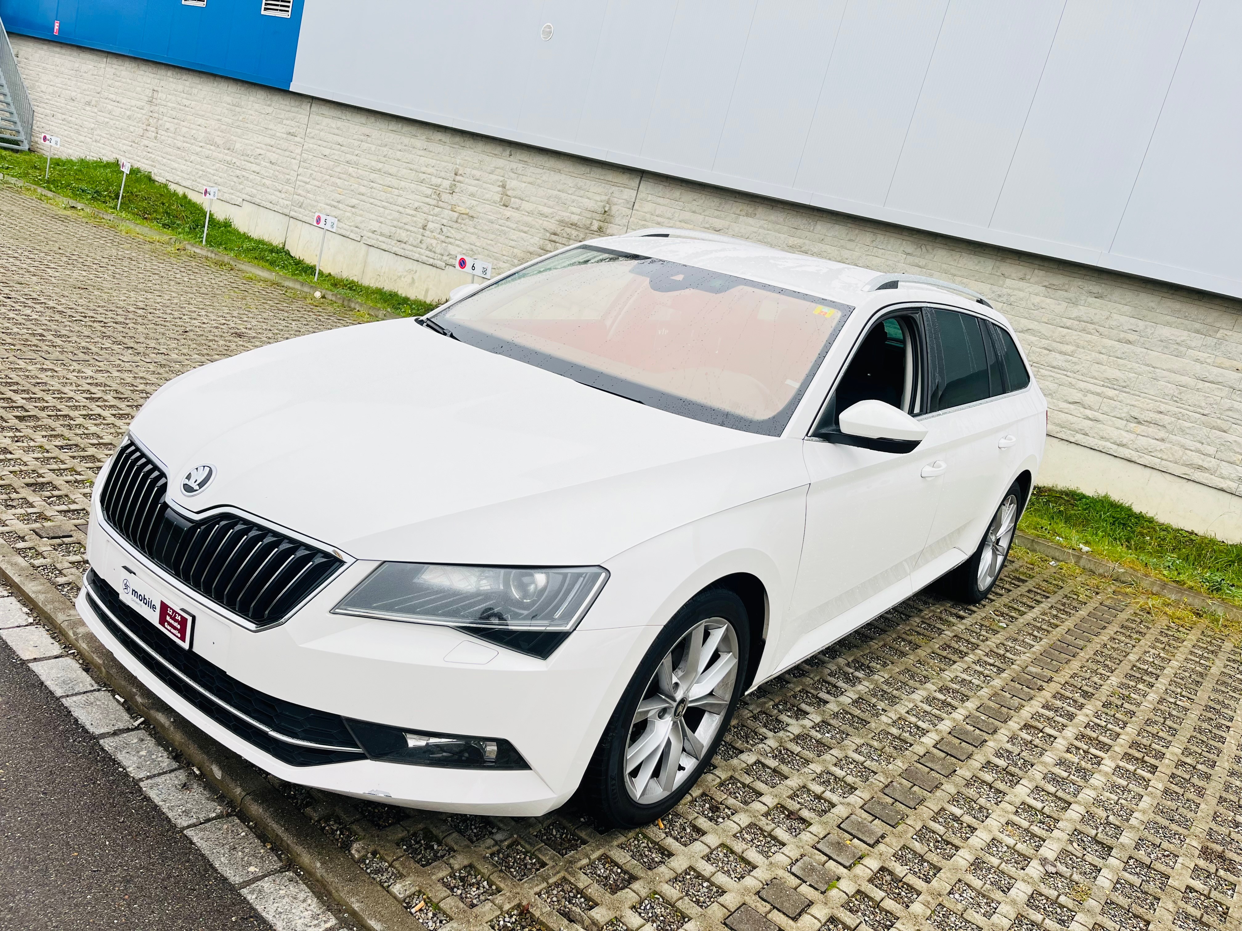 SKODA Superb 2.0 TDi Ambition 4x4 DSG