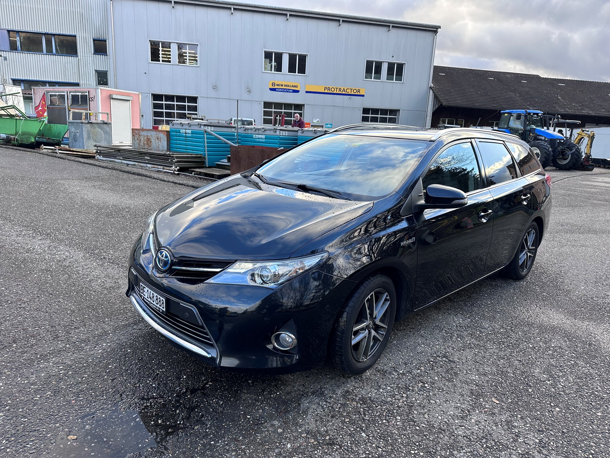 TOYOTA Auris Touring Sports 1.8 16V HSD Linea Sol