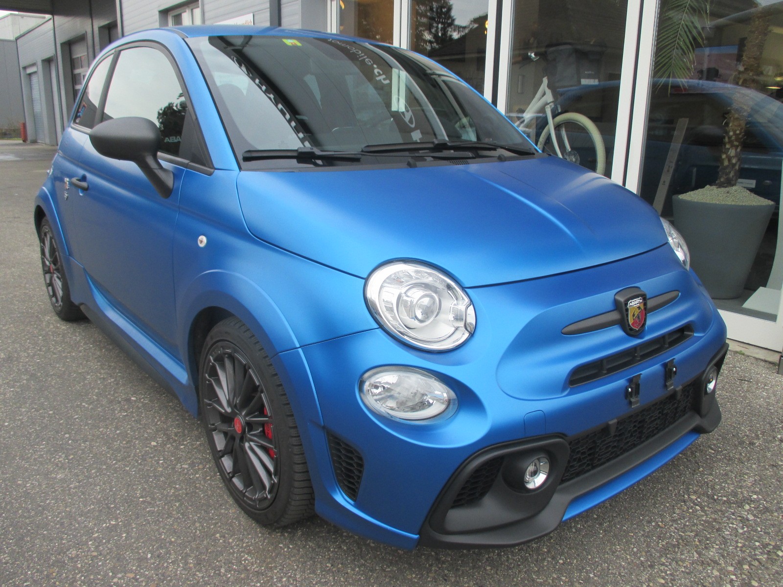 FIAT 595 1.4 16V Turbo Abarth Competizione Scorpion Legend