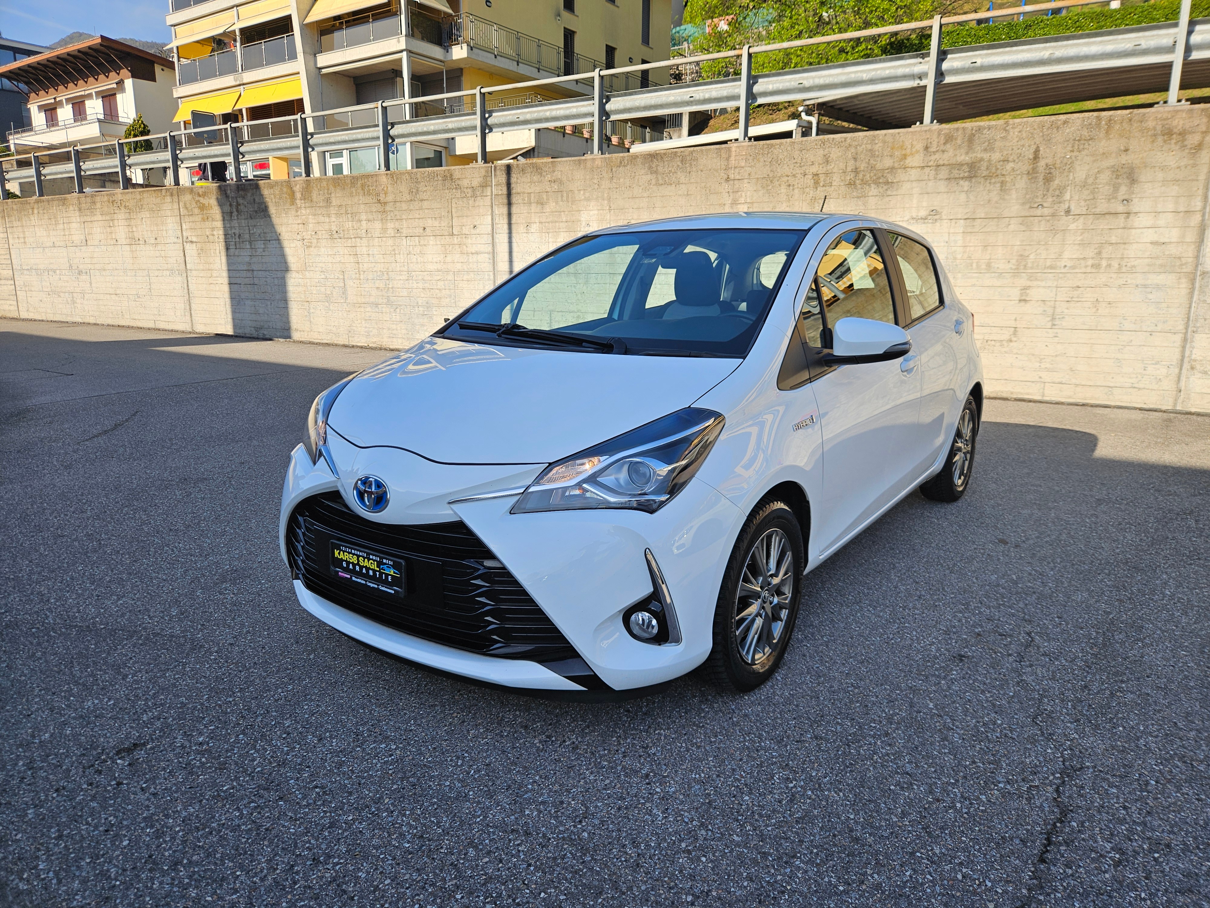 TOYOTA Yaris 1.5 VVT-i Hybrid Trend e-CVT