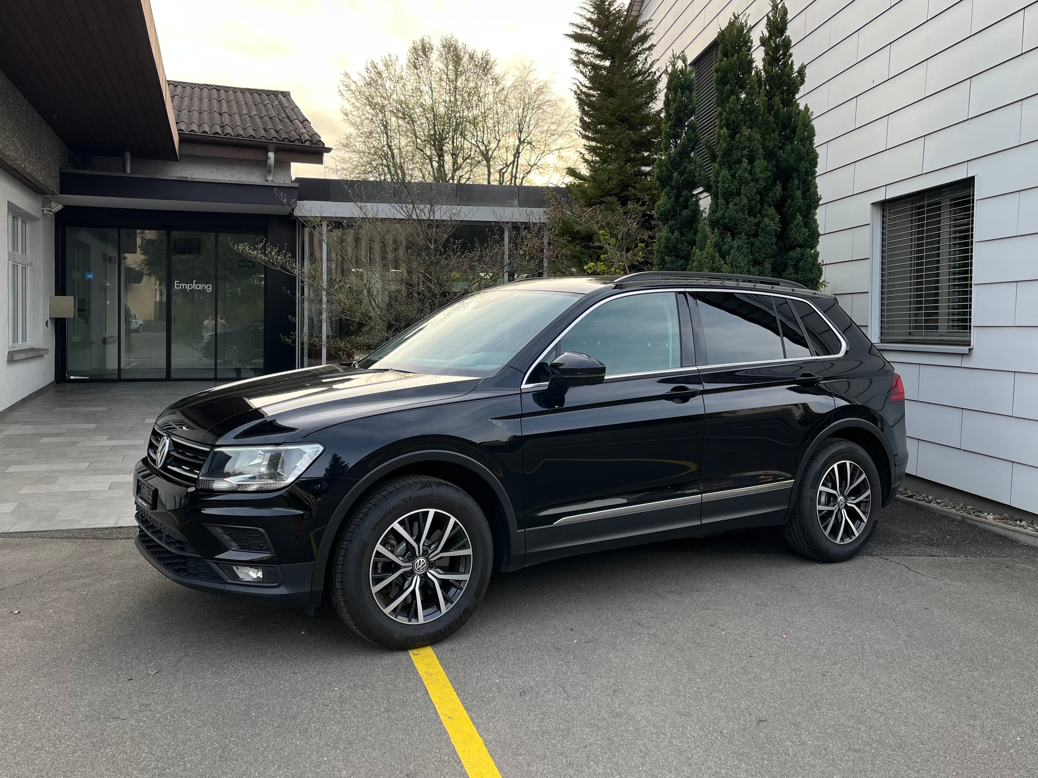 VW Tiguan 2.0TSI 4Motion 4x4 DSG *Top-Zustand*aus 1. Hand*Garantie*