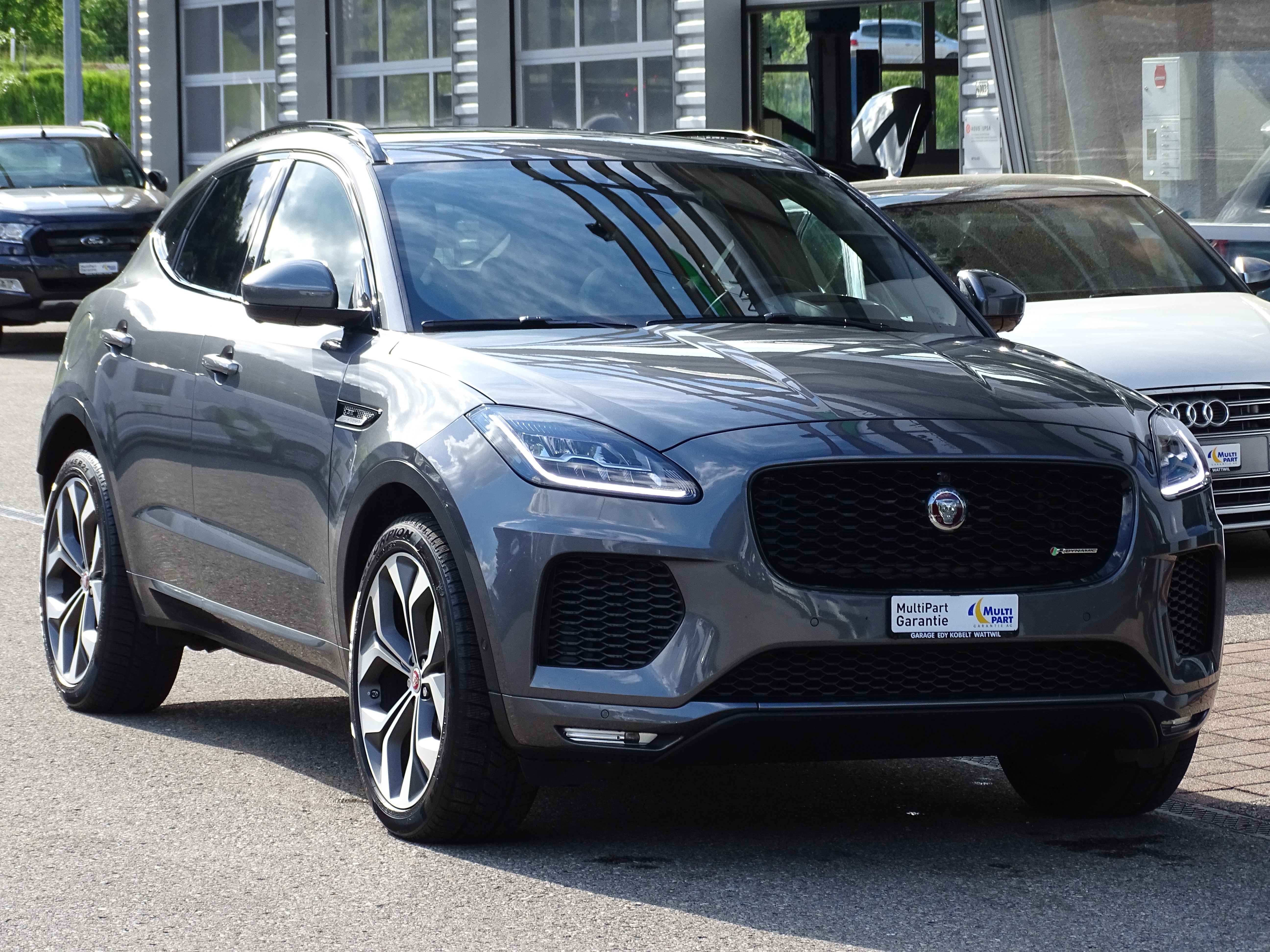 JAGUAR E-Pace 2.0 P300 R-Dynamic SE AWD Automatik