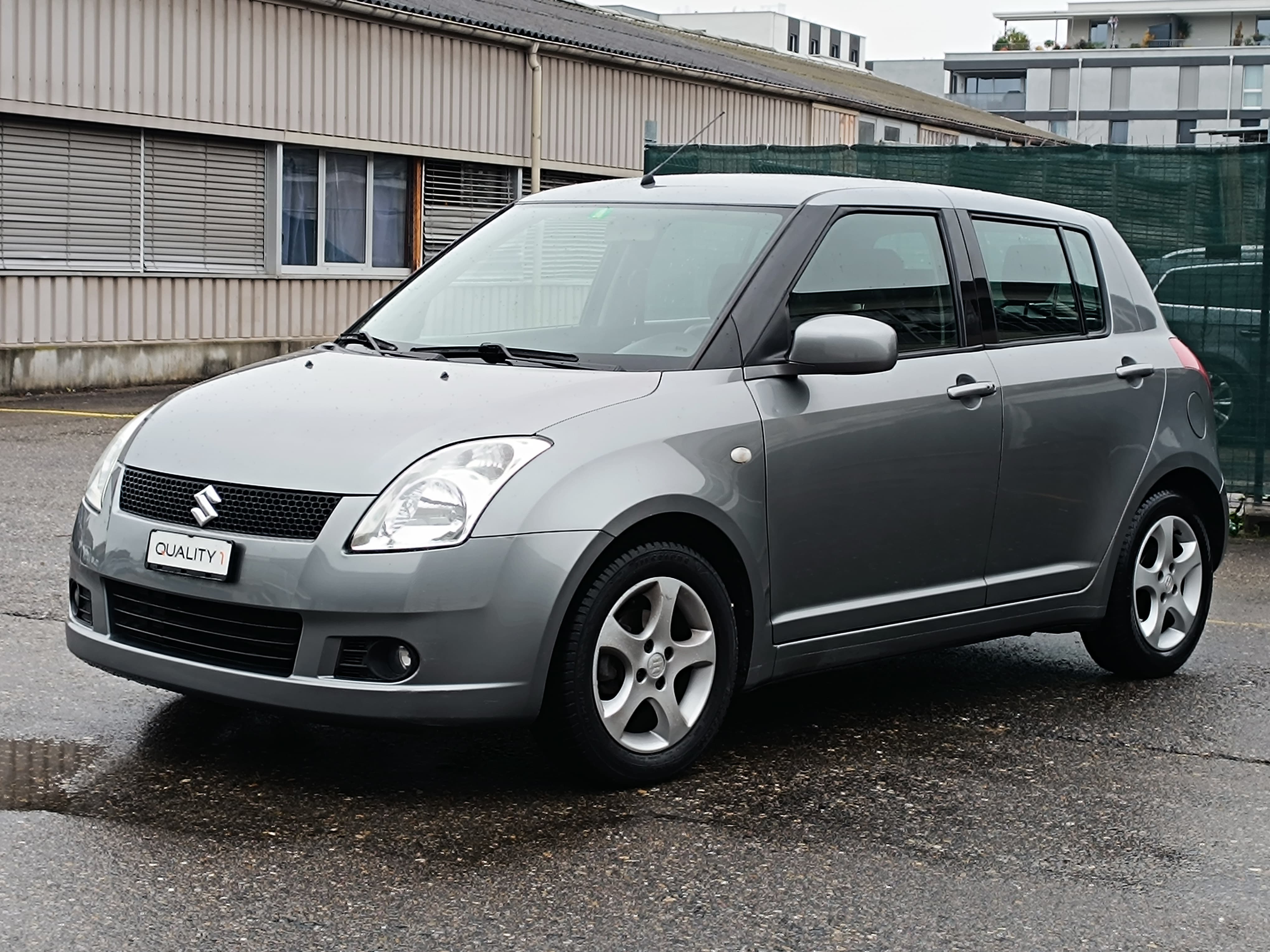 SUZUKI Swift 1.3