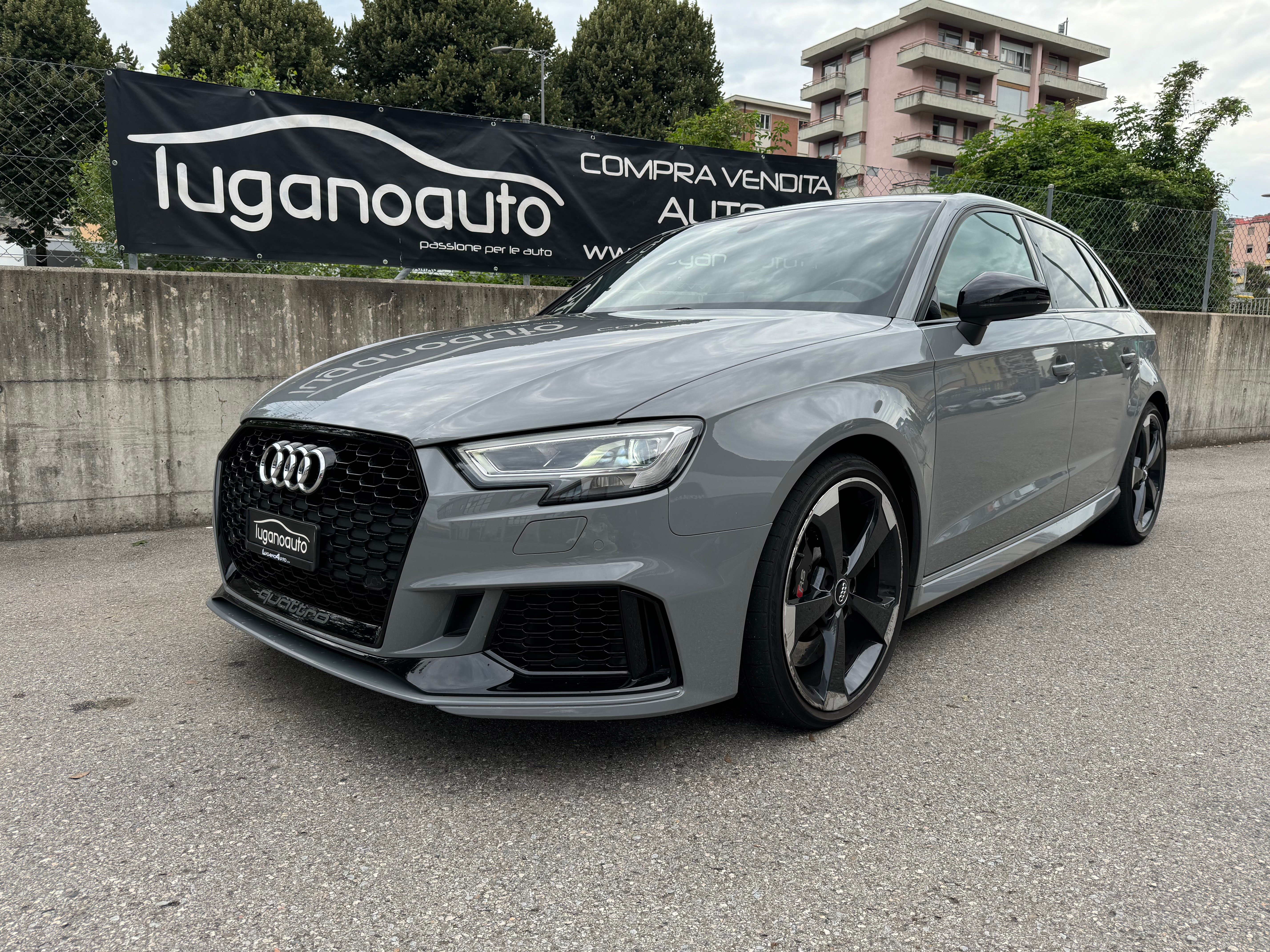 AUDI RS3 Sportback 2.5 TSI quattro S-tronic