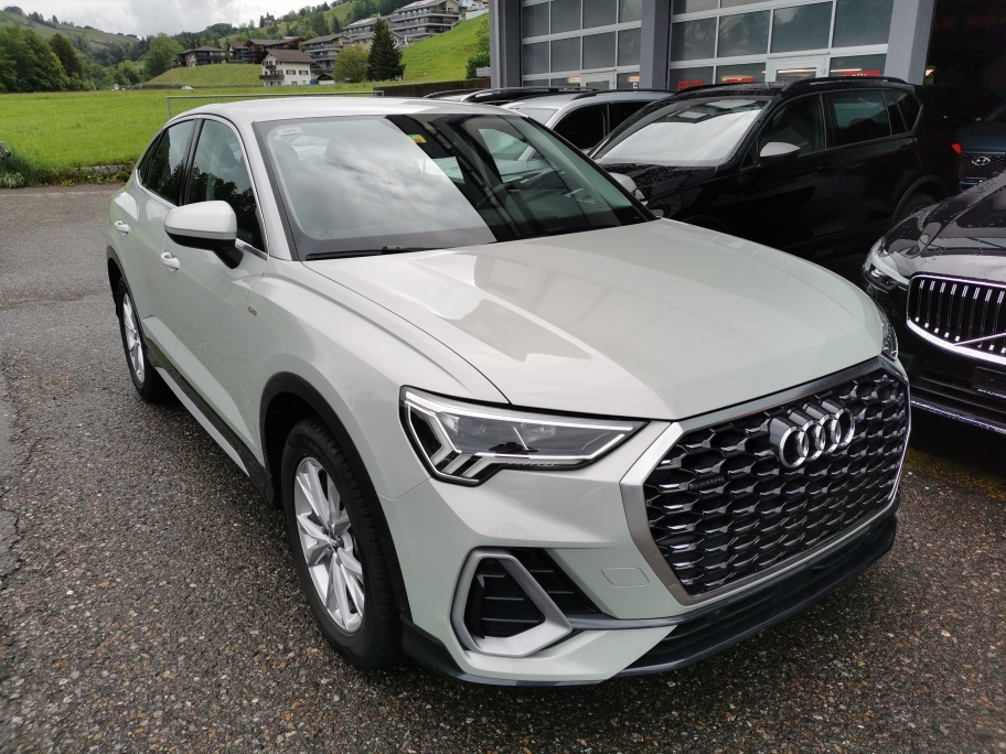 AUDI Q3 Sportback 40 TDI S line quattro