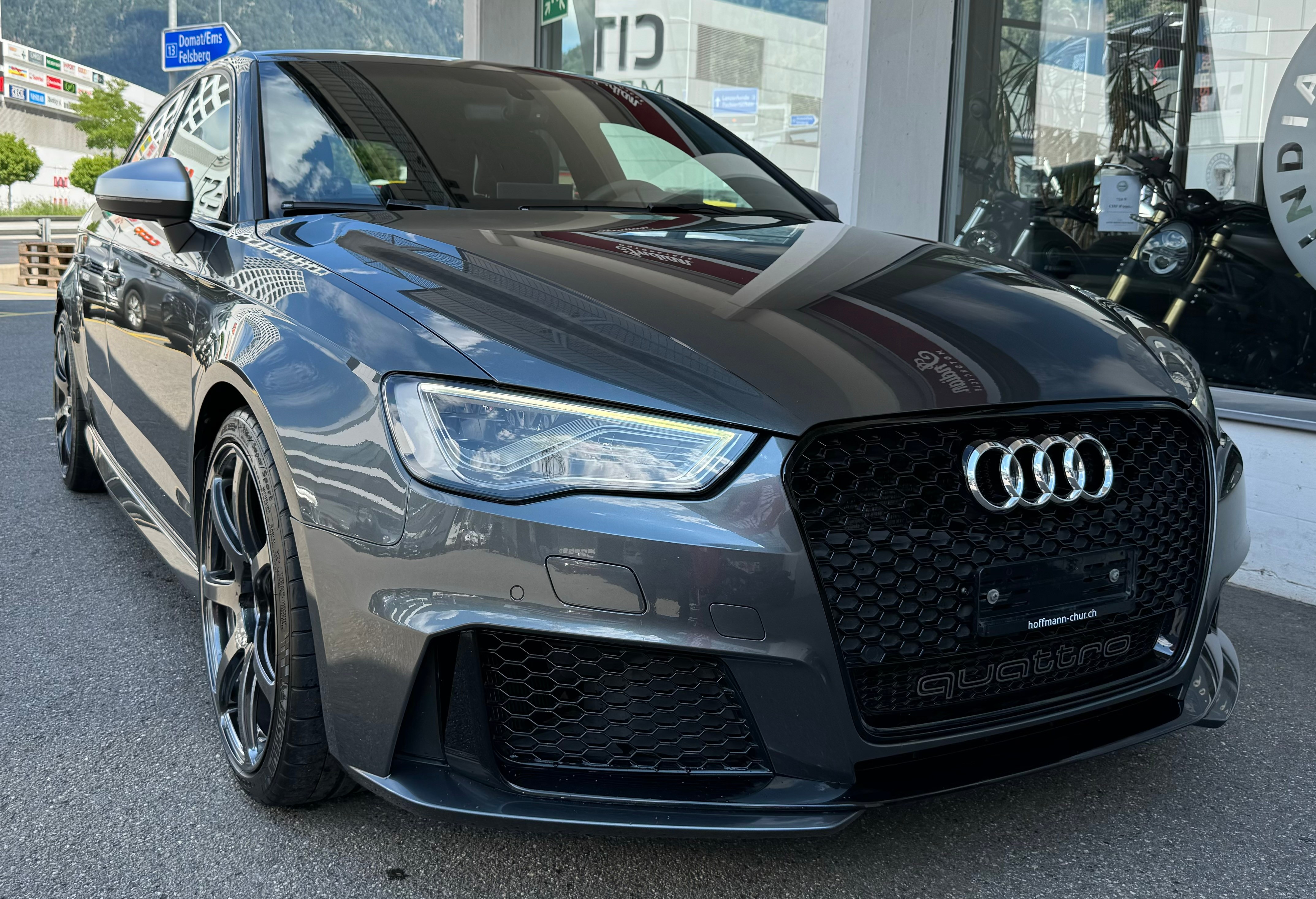 AUDI RS3 2.5 TSI quattro S-tronic