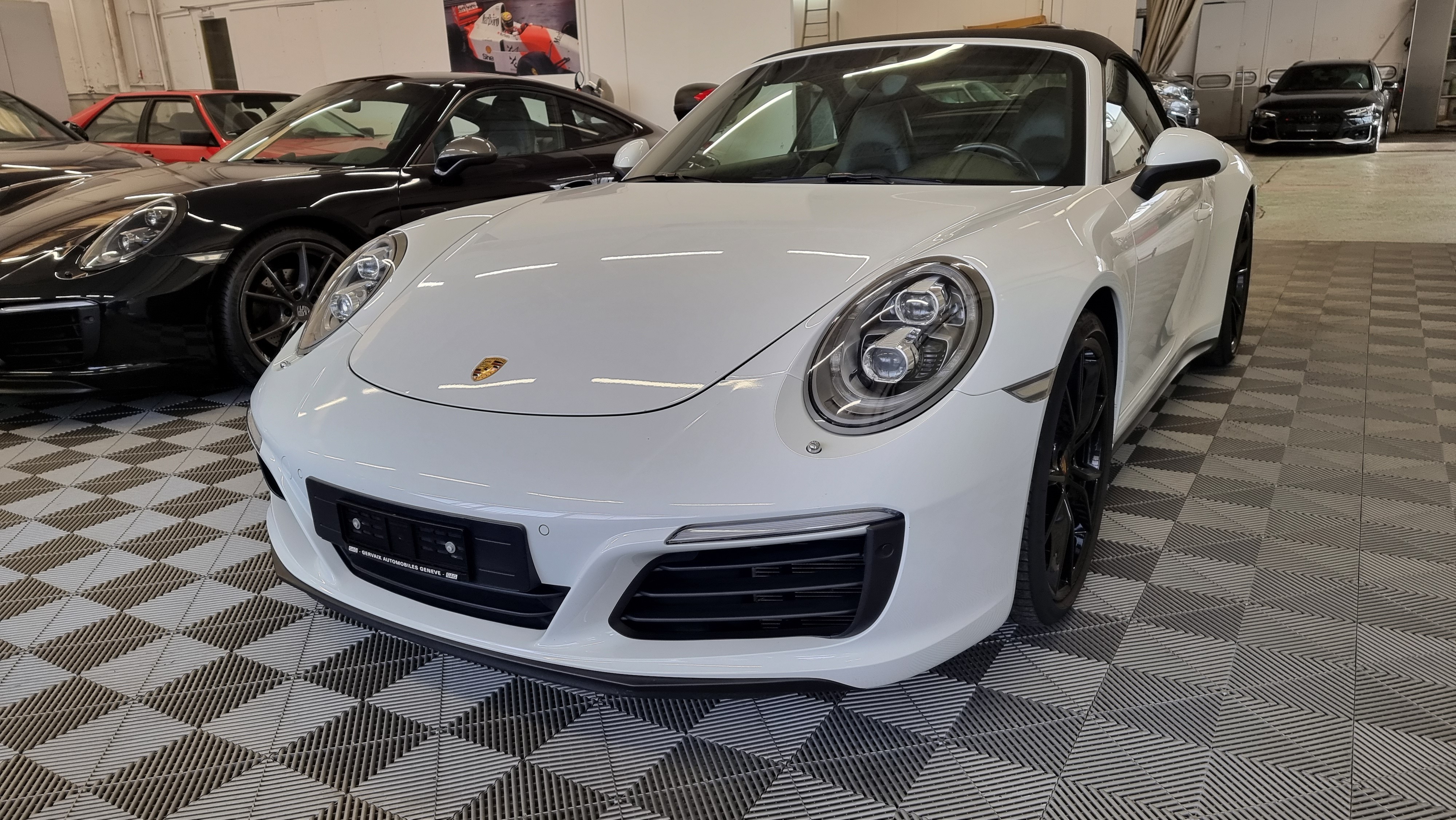 PORSCHE 911 Carrera 4S Cabrio PDK