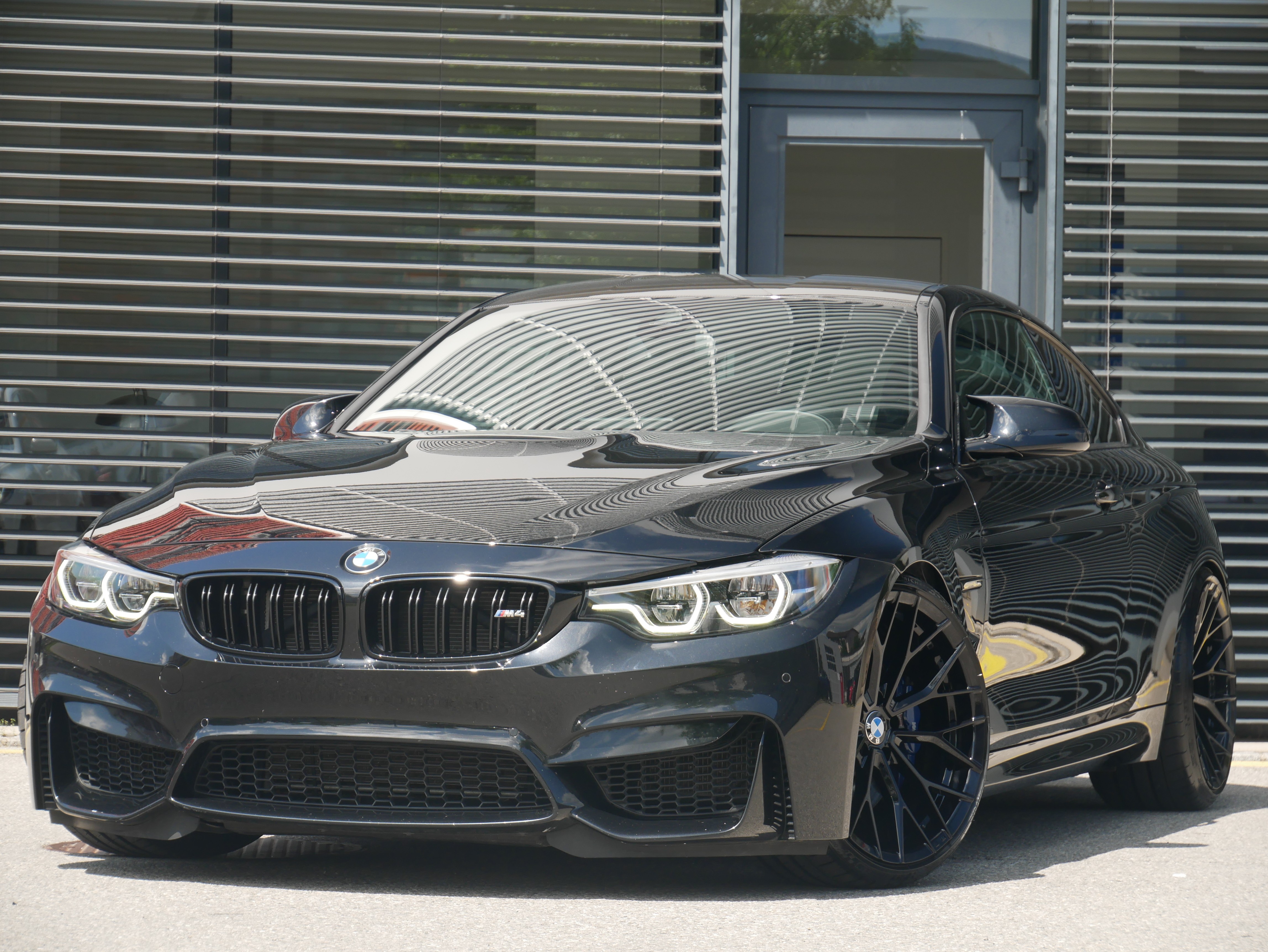 BMW M4 Coupé Competition DKG