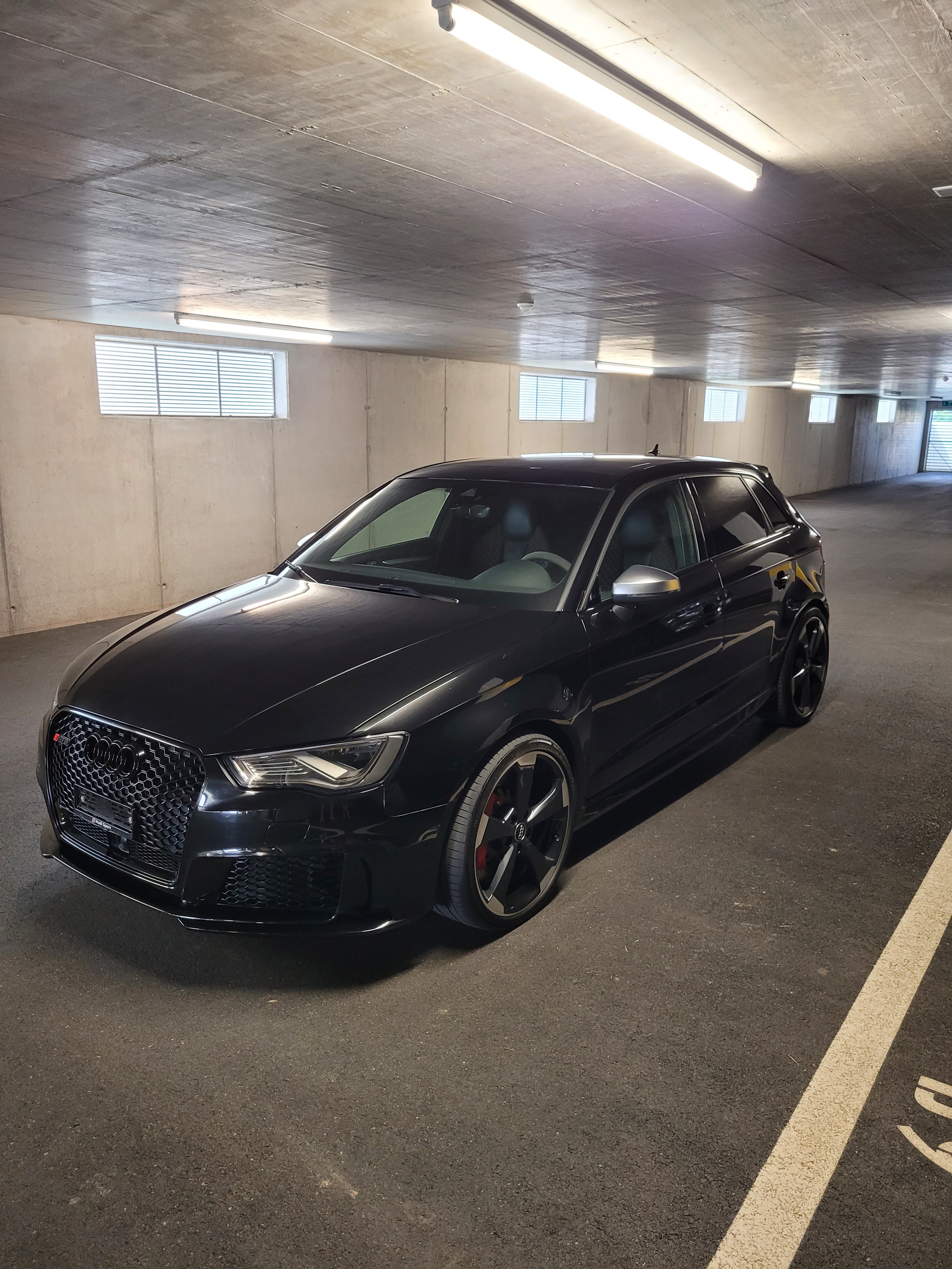 AUDI RS3 2.5 TSI quattro S-tronic