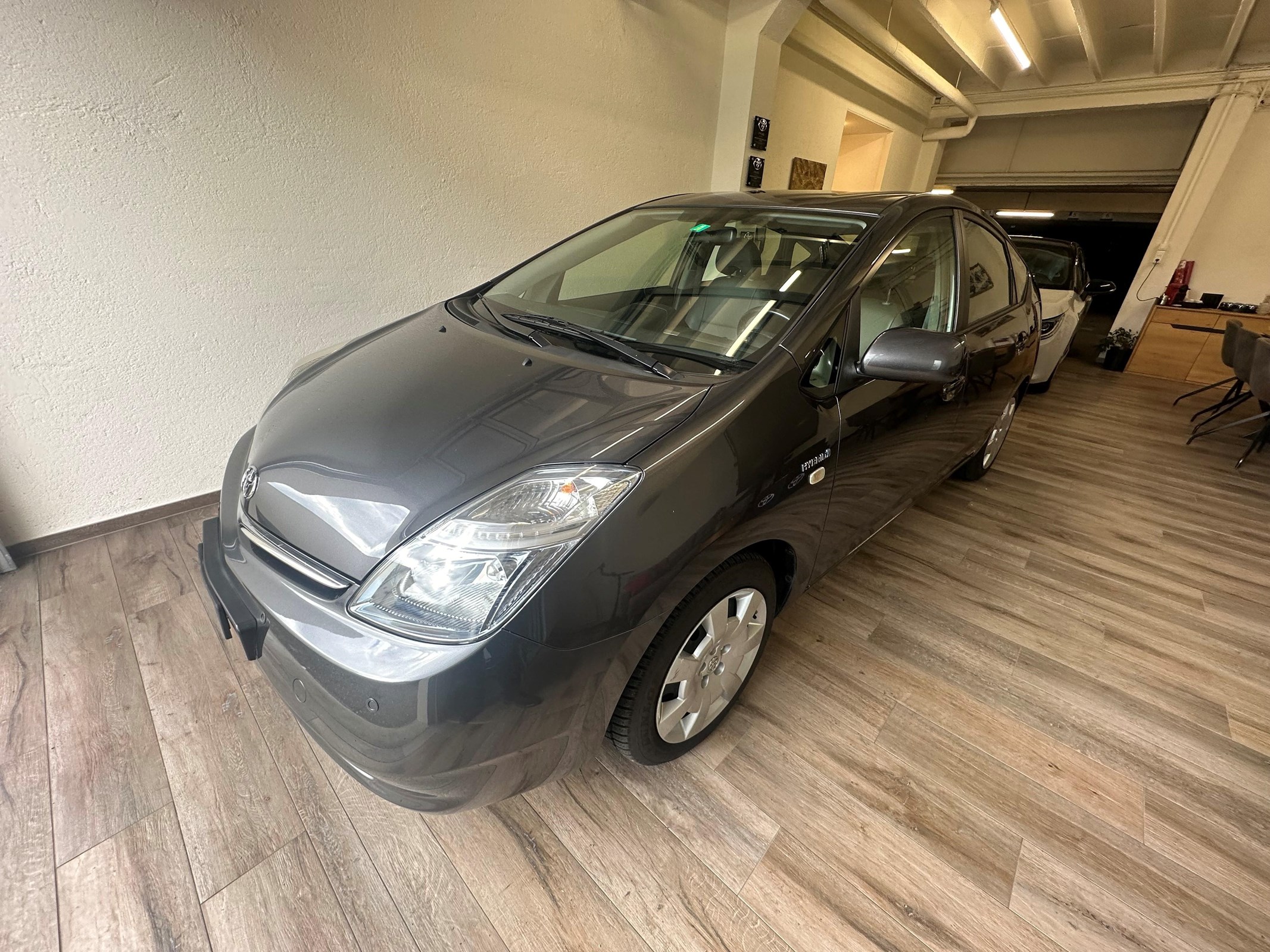 TOYOTA Prius 1.5 16V Hybrid