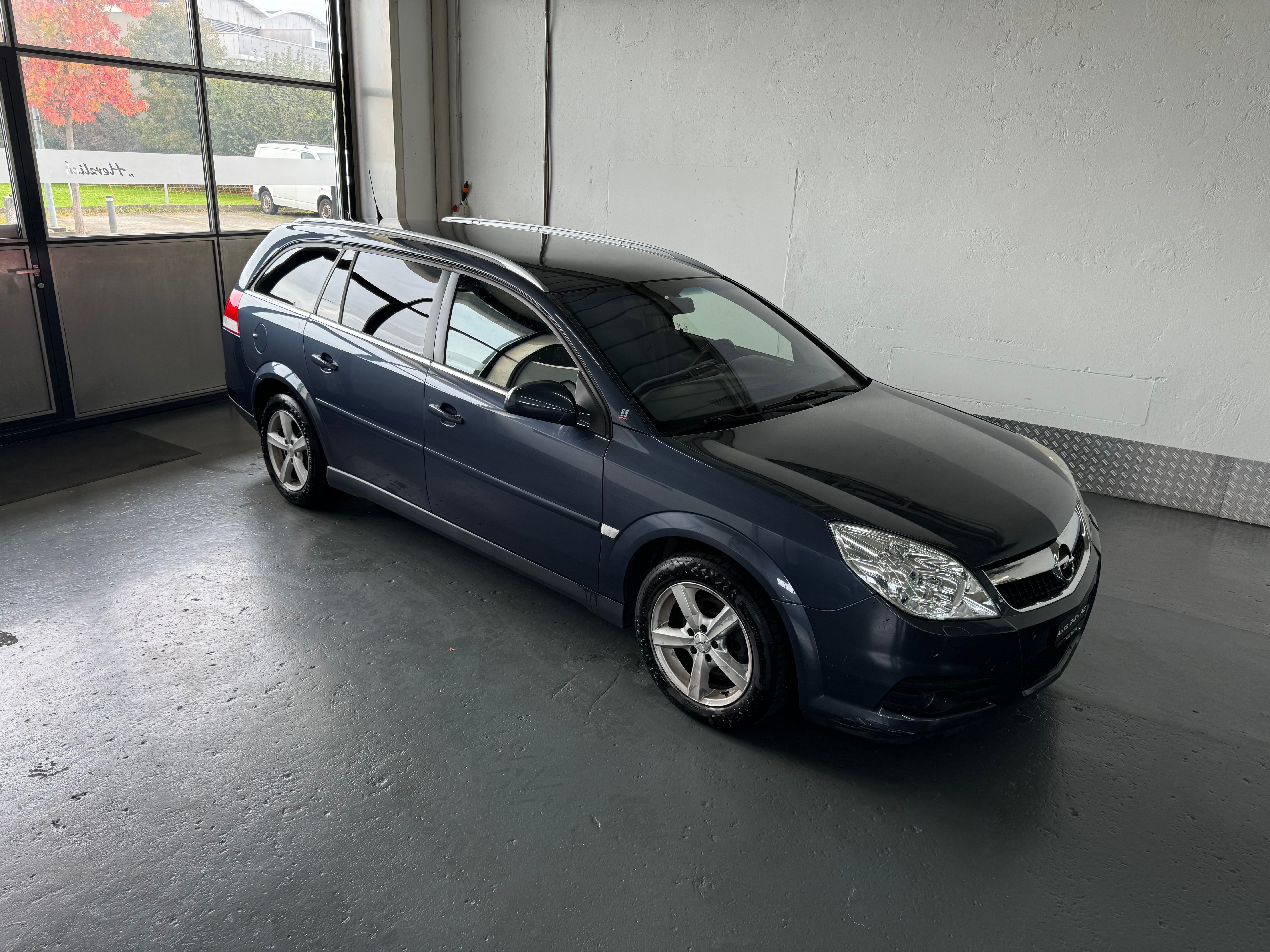 OPEL Vectra Caravan 2.2 Diamond Automatic