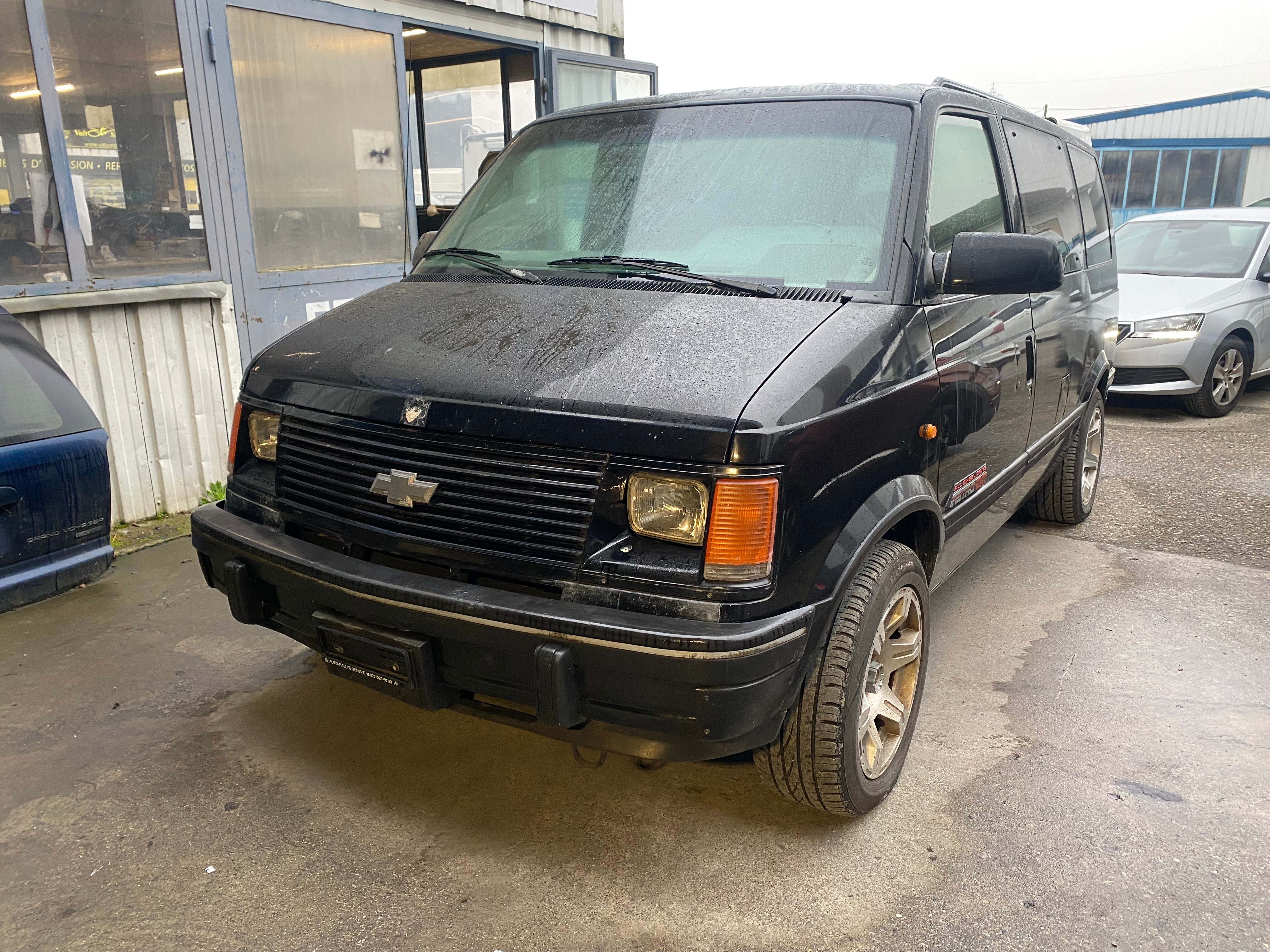 CHEVROLET Astro LT Extended 4x4