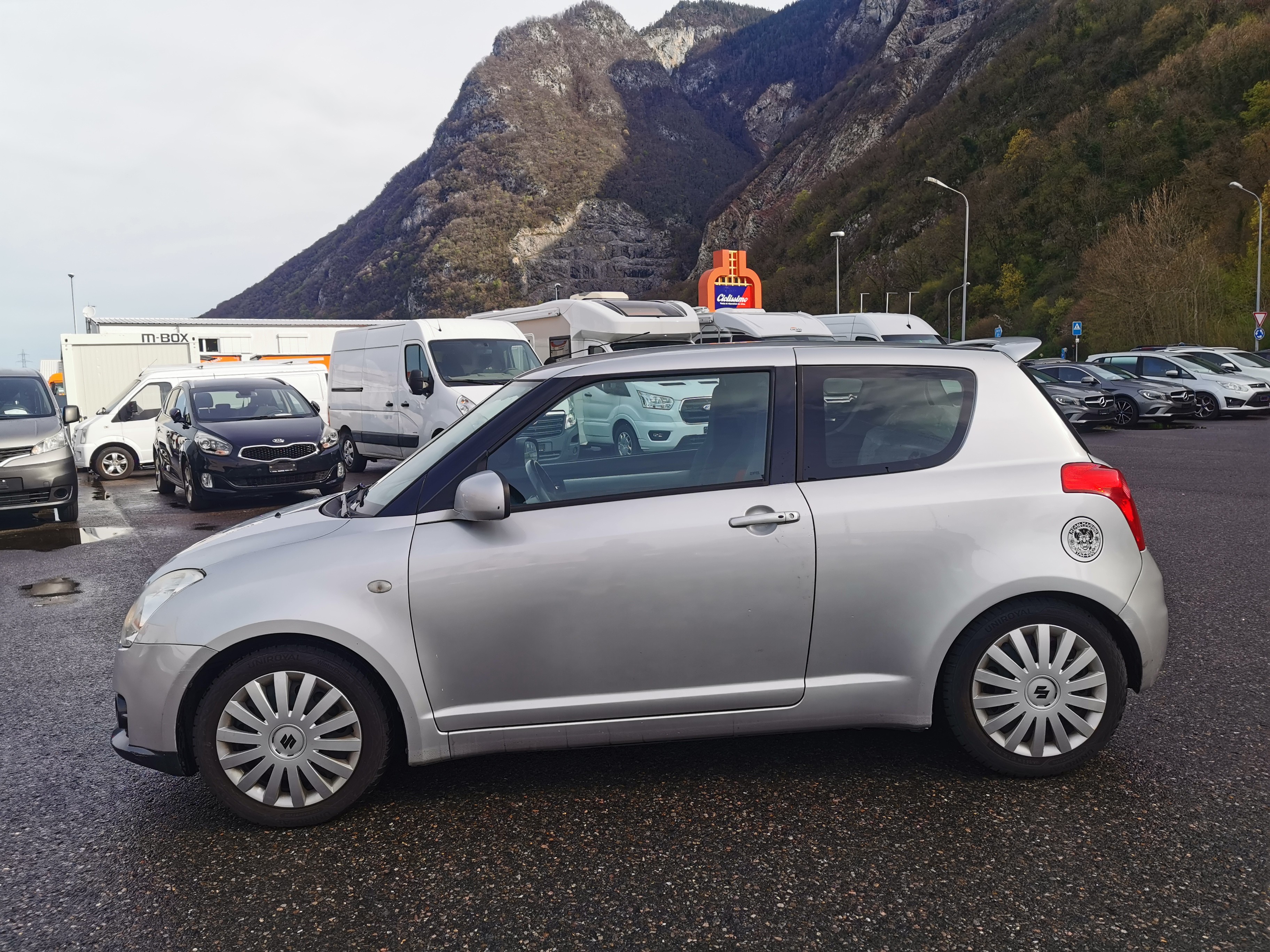 SUZUKI Swift 1.6i 16V Sport