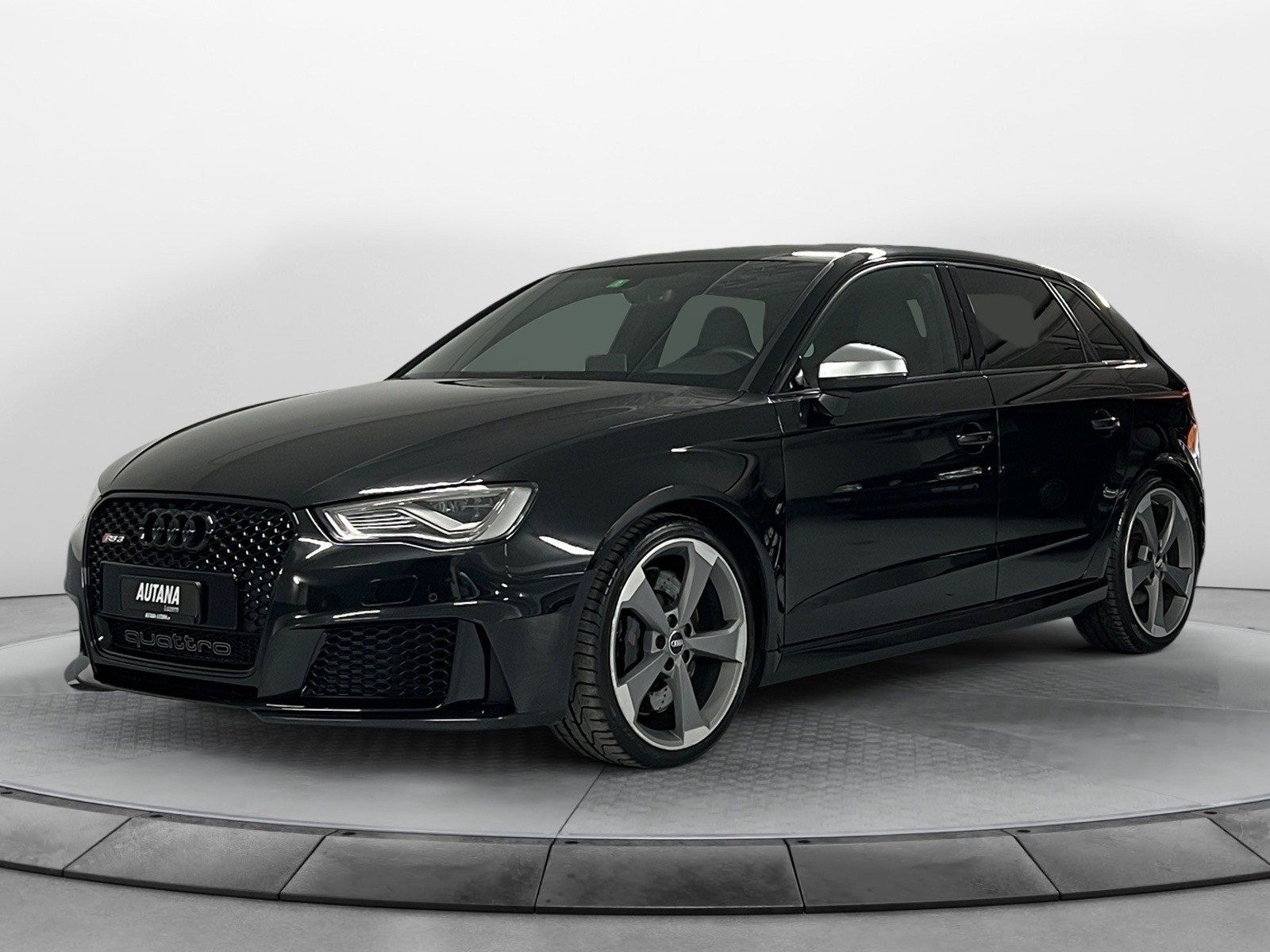 AUDI RS3 2.5 TSI quattro S-tronic