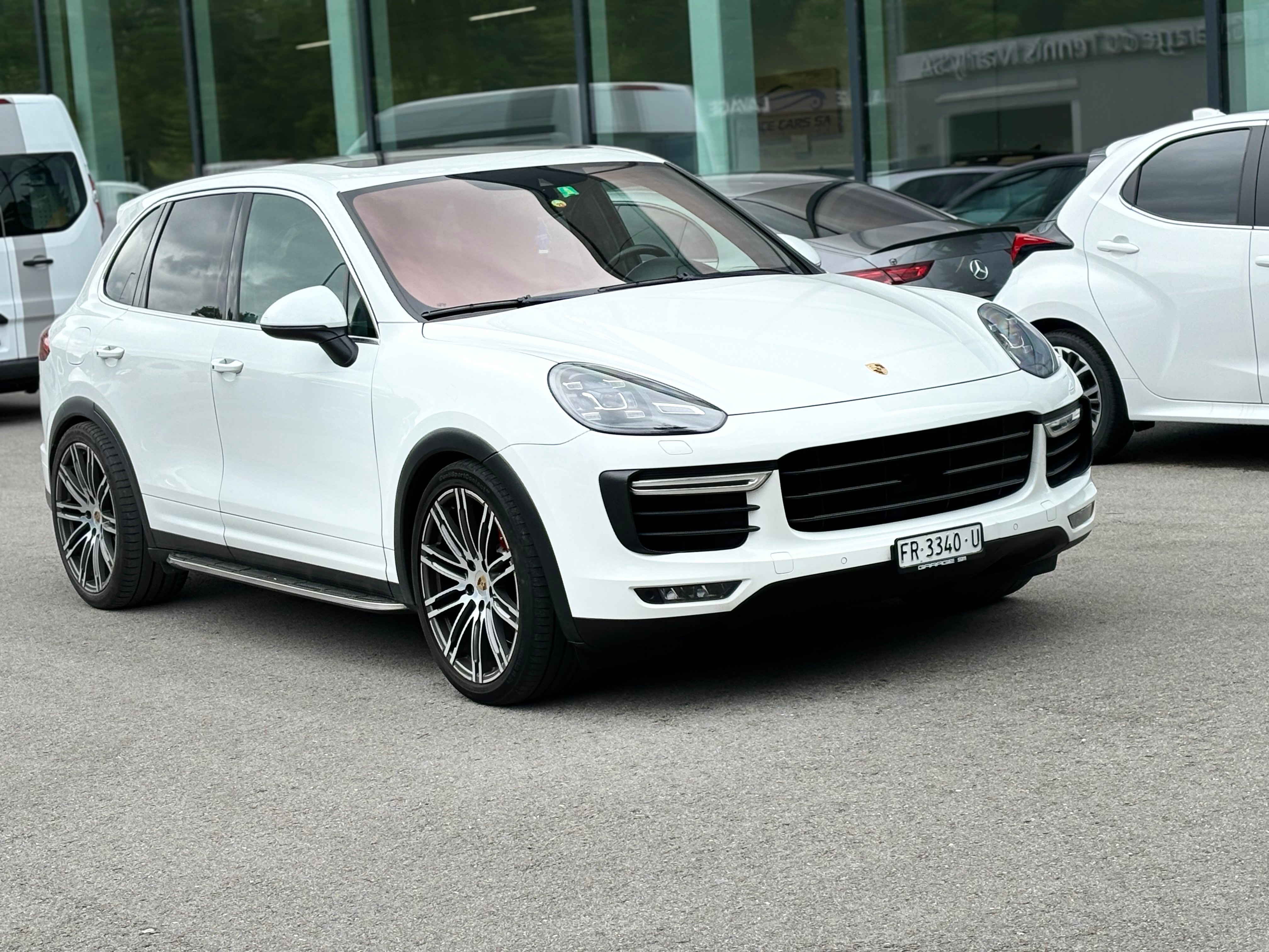 PORSCHE Cayenne Turbo