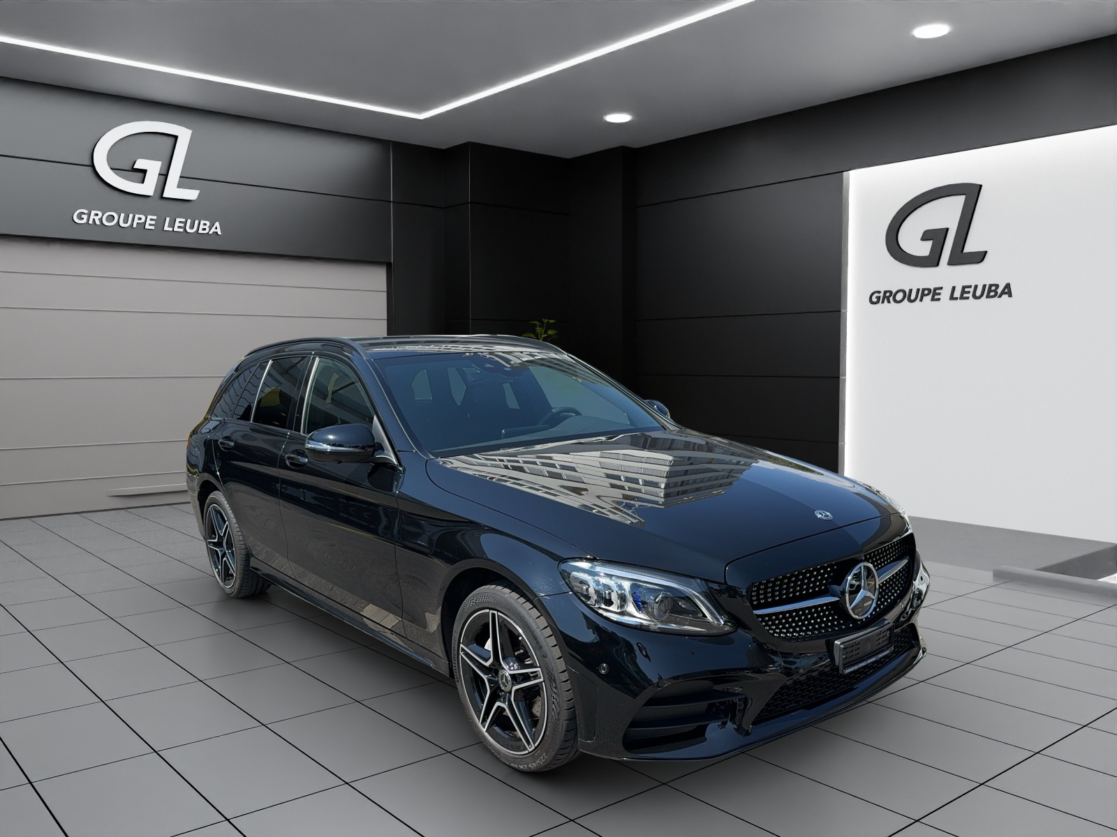 MERCEDES-BENZ C 200 Swiss Star AMG L.4M