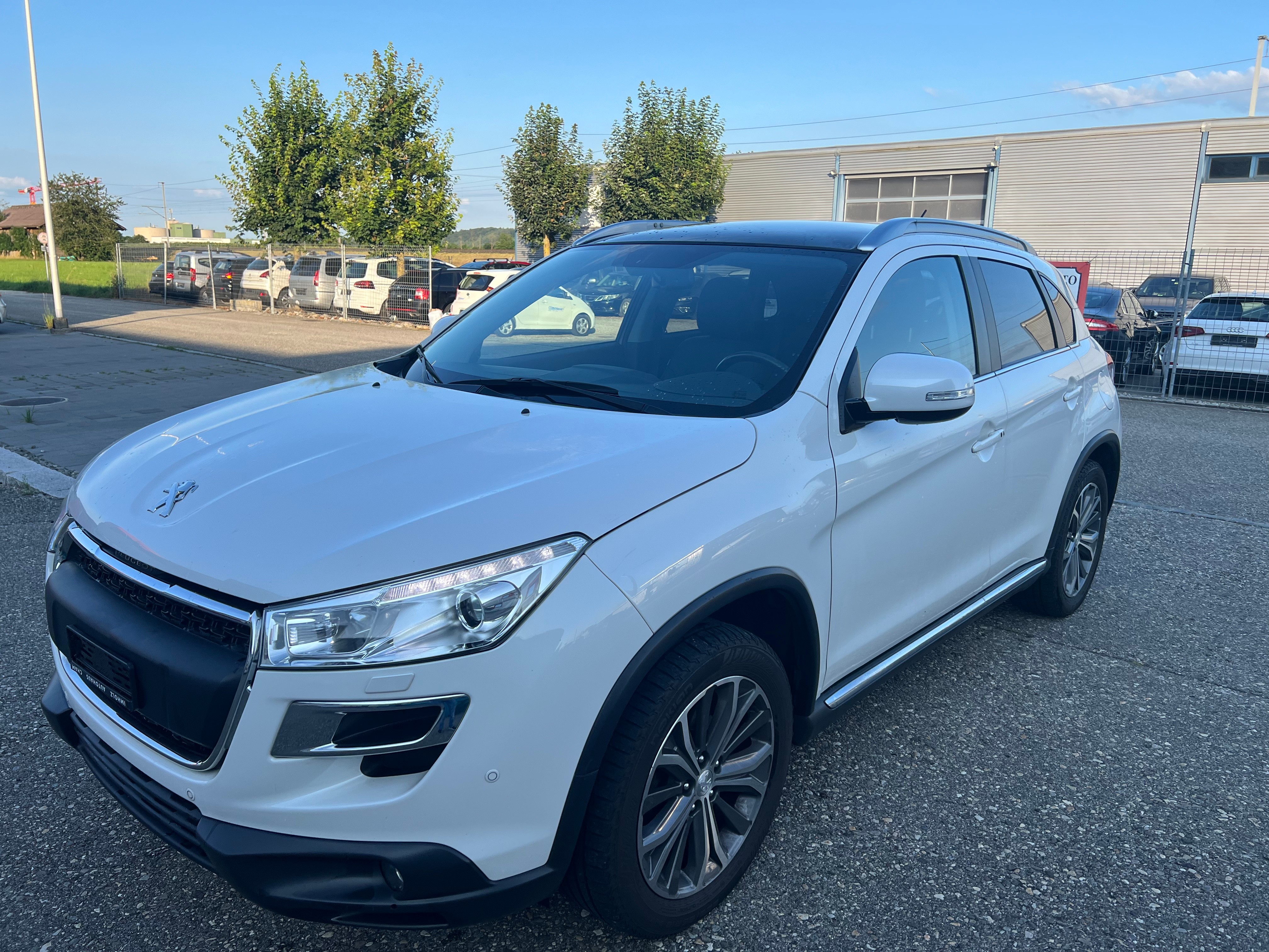 PEUGEOT 4008 1.8 HDi Allure 4WD